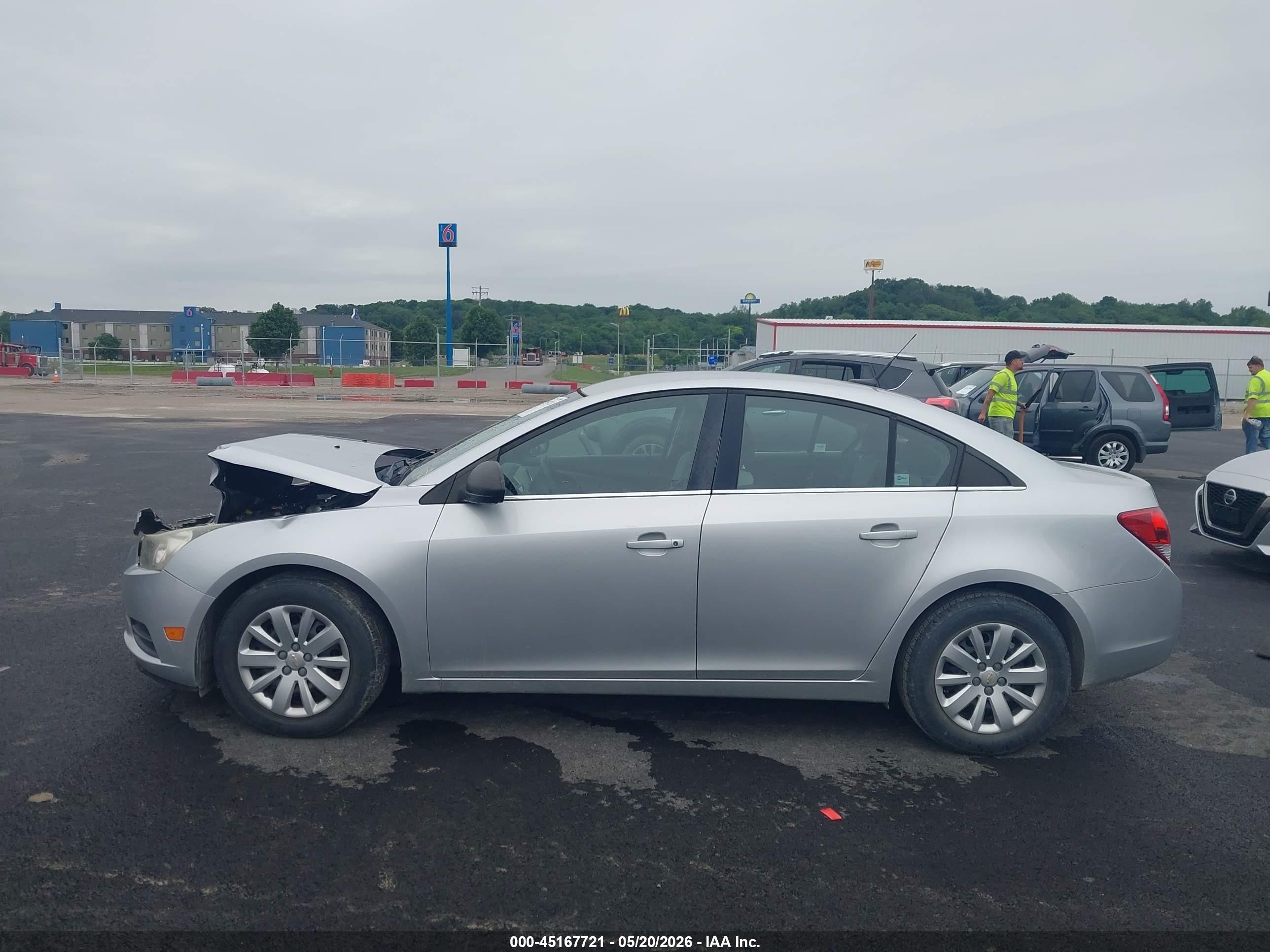 2011 Chevrolet Cruze Ls Silver vin: 1G1PC5SH0B7216052