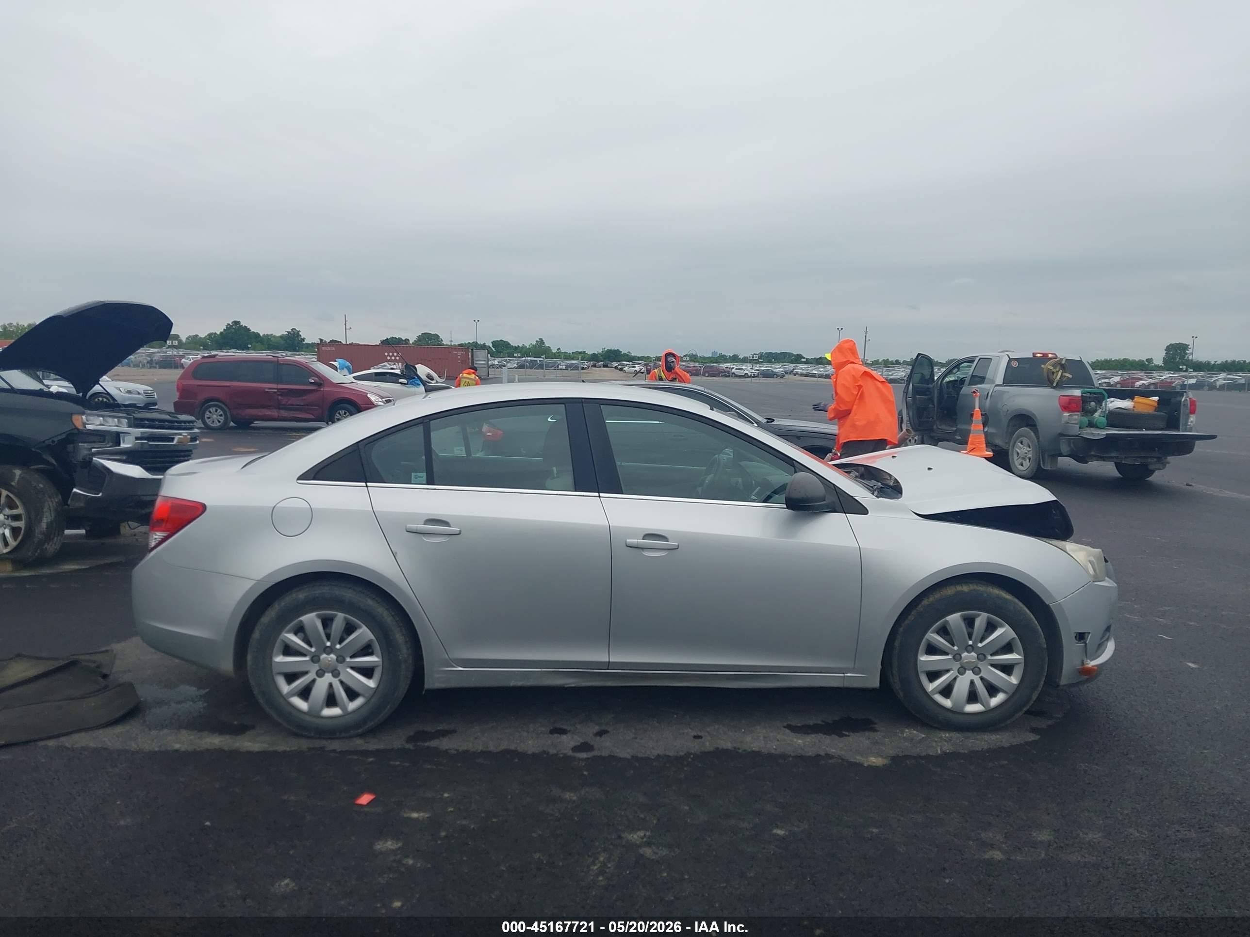 2011 Chevrolet Cruze Ls Silver vin: 1G1PC5SH0B7216052