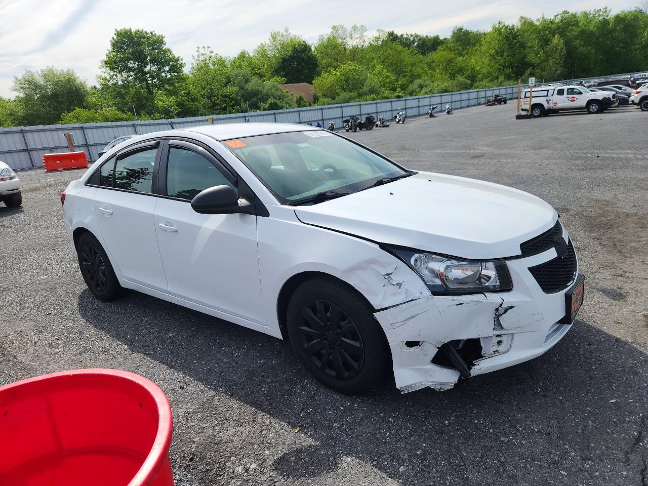 2011 Chevrolet Cruze Ls White vin: 1G1PC5SH0B7226662