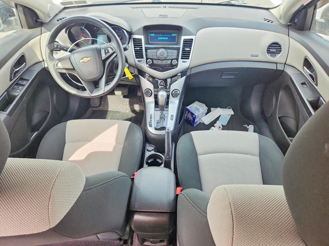 2011 Chevrolet Cruze Ls White vin: 1G1PC5SH0B7226662