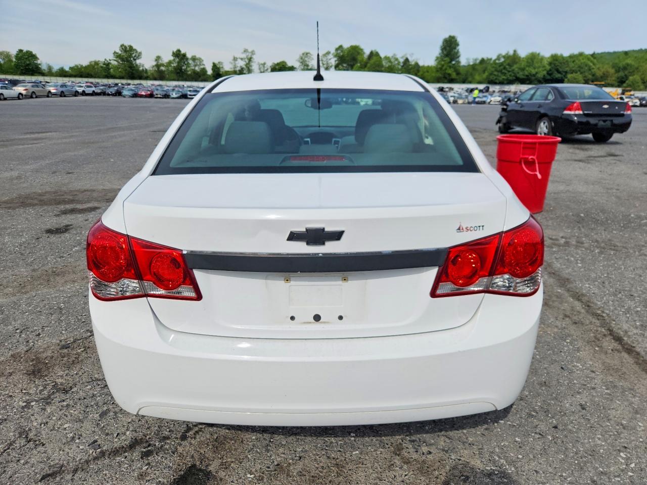 2011 Chevrolet Cruze Ls White vin: 1G1PC5SH0B7226662
