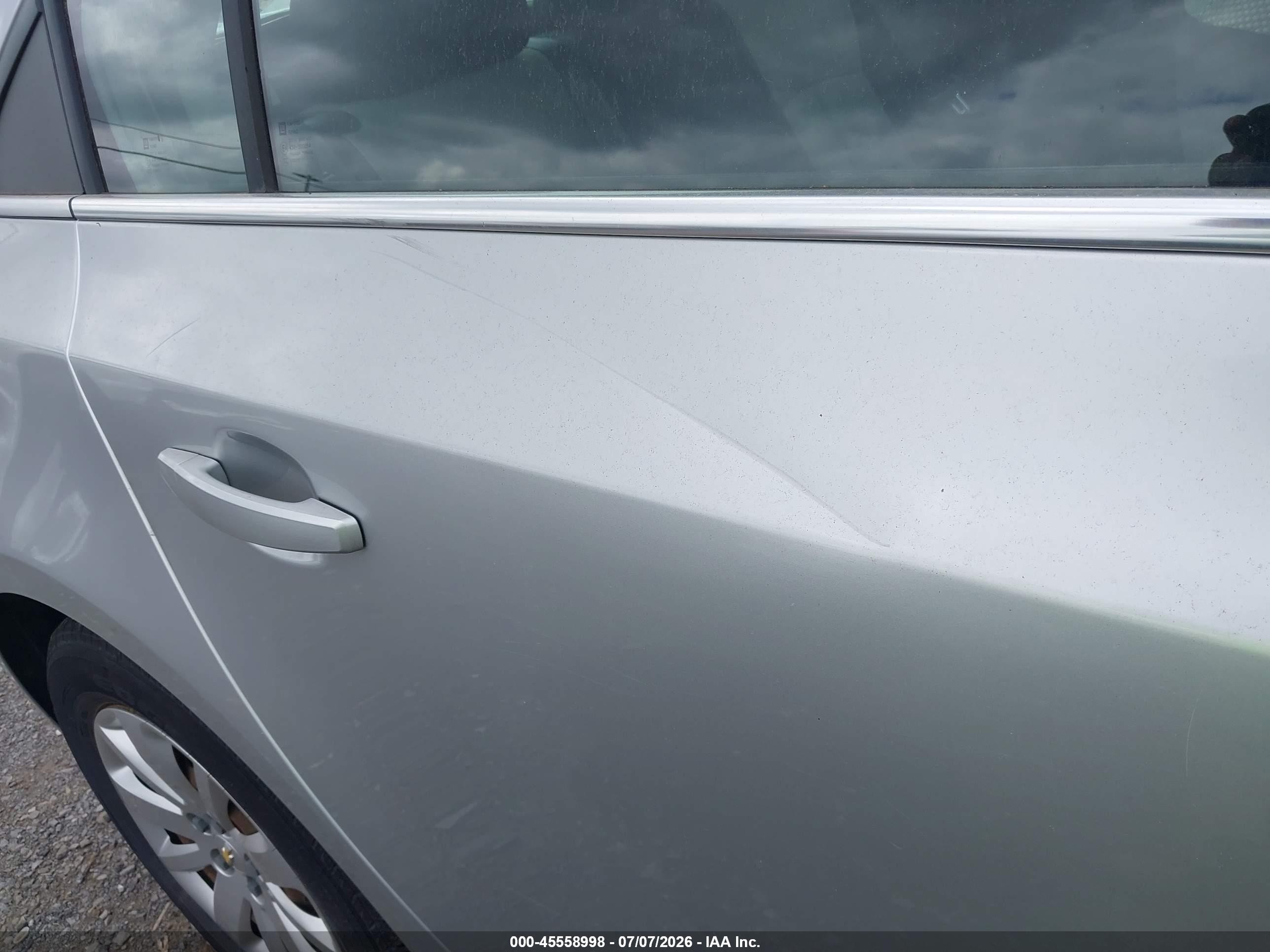 2011 Chevrolet Cruze Ls Silver vin: 1G1PC5SH0B7295125