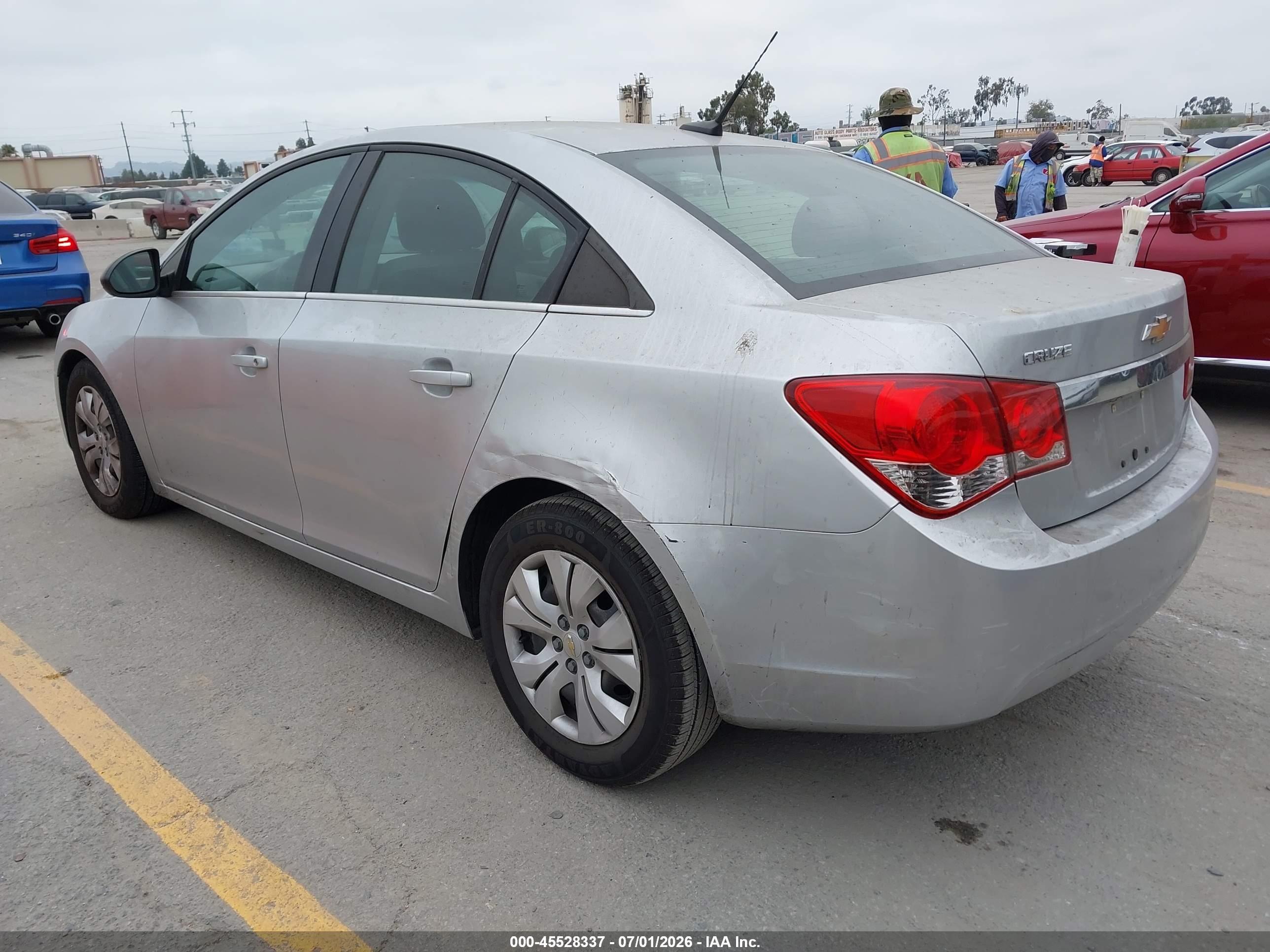 2012 Chevrolet Cruze Ls Серебряный vin: 1G1PC5SH0C7198895