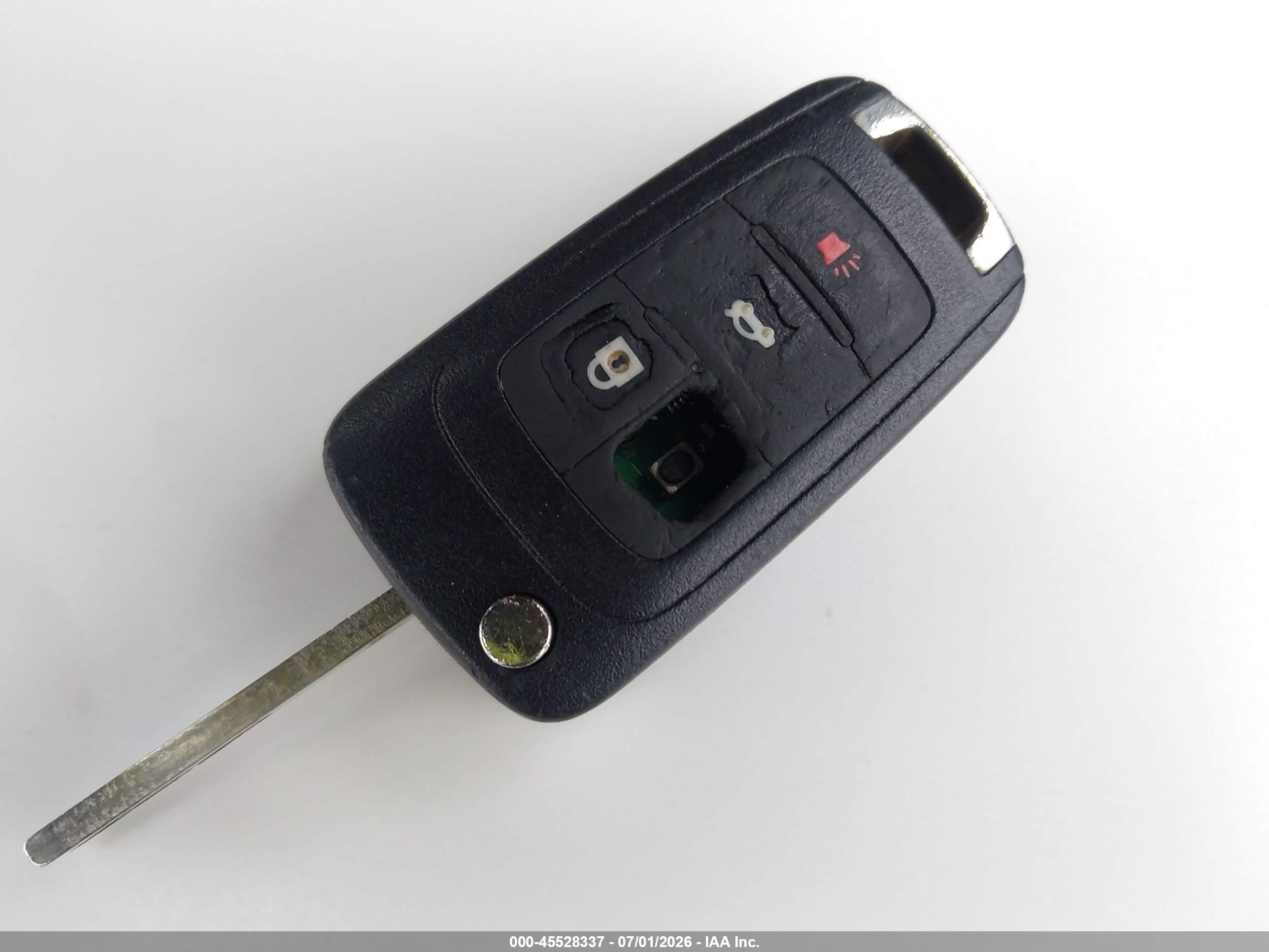2012 Chevrolet Cruze Ls Серебряный vin: 1G1PC5SH0C7198895