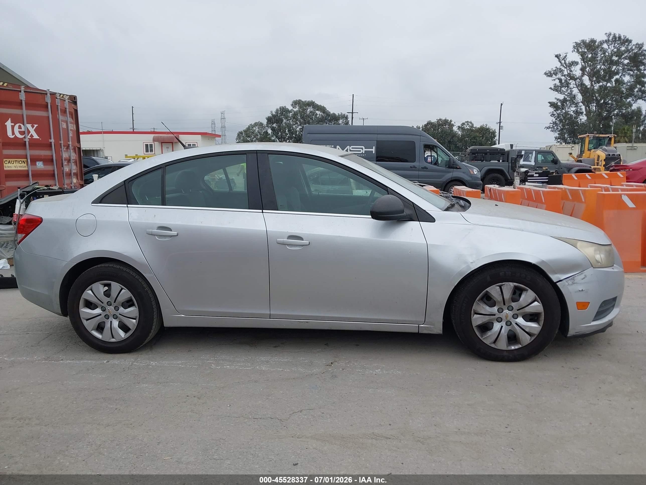 2012 Chevrolet Cruze Ls Серебряный vin: 1G1PC5SH0C7198895