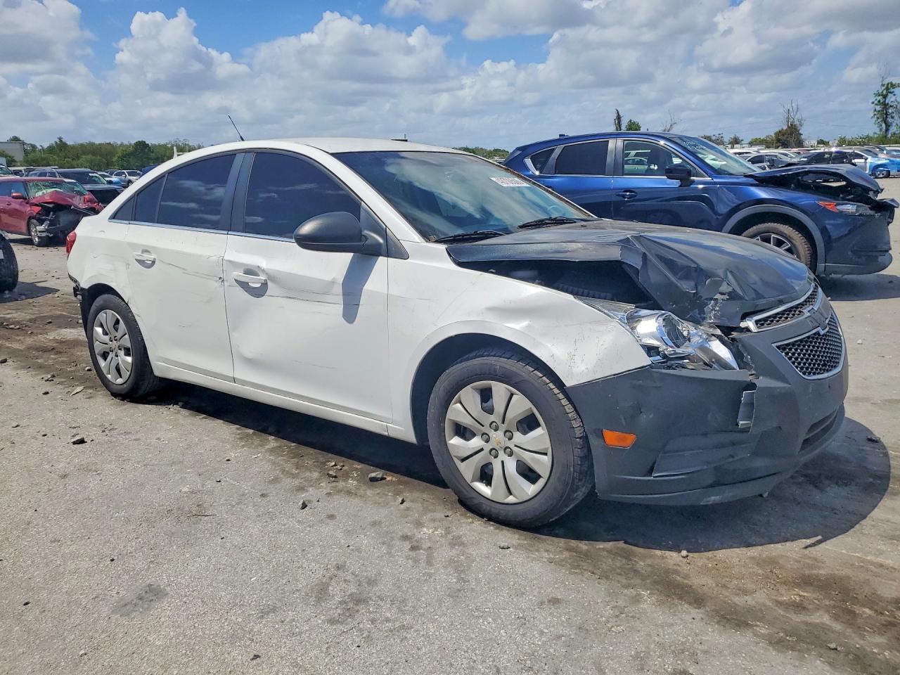 2012 Chevrolet Cruze 2ls White vin: 1G1PC5SH0C7366633