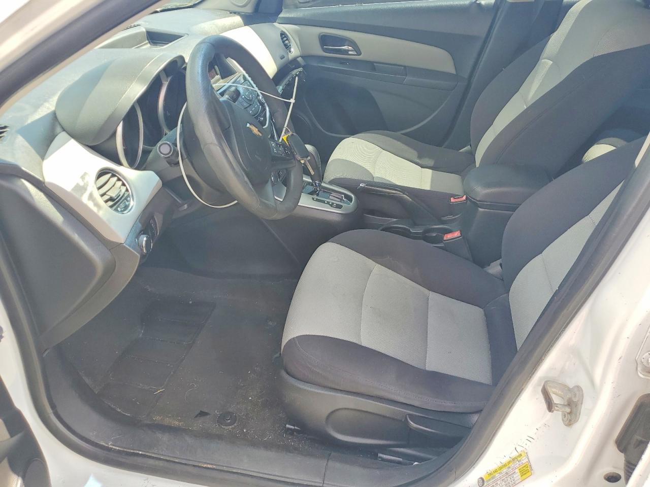 2012 Chevrolet Cruze 2ls White vin: 1G1PC5SH0C7366633