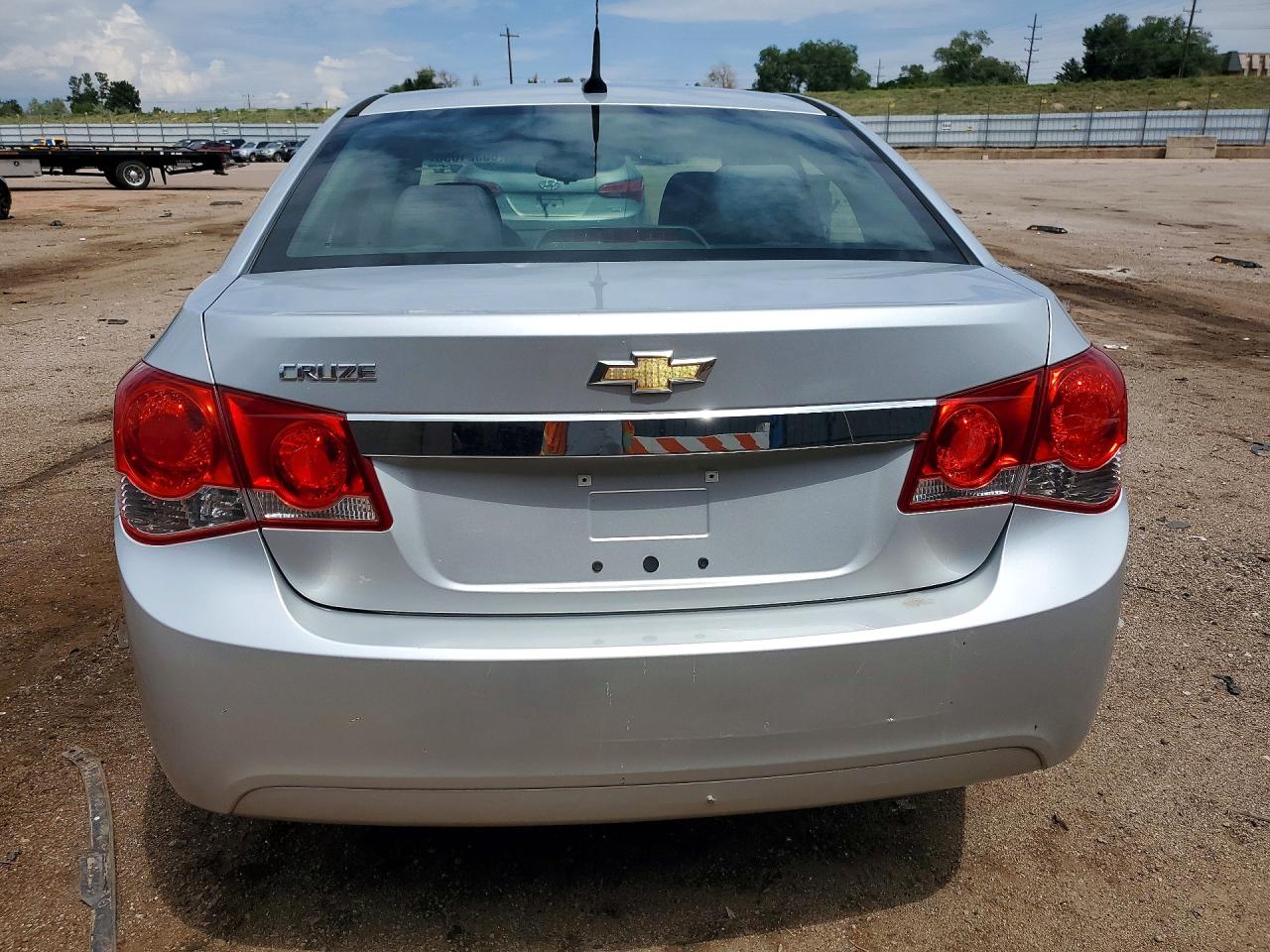 2011 Chevrolet Cruze Ls Silver vin: 1G1PC5SH1B7156217