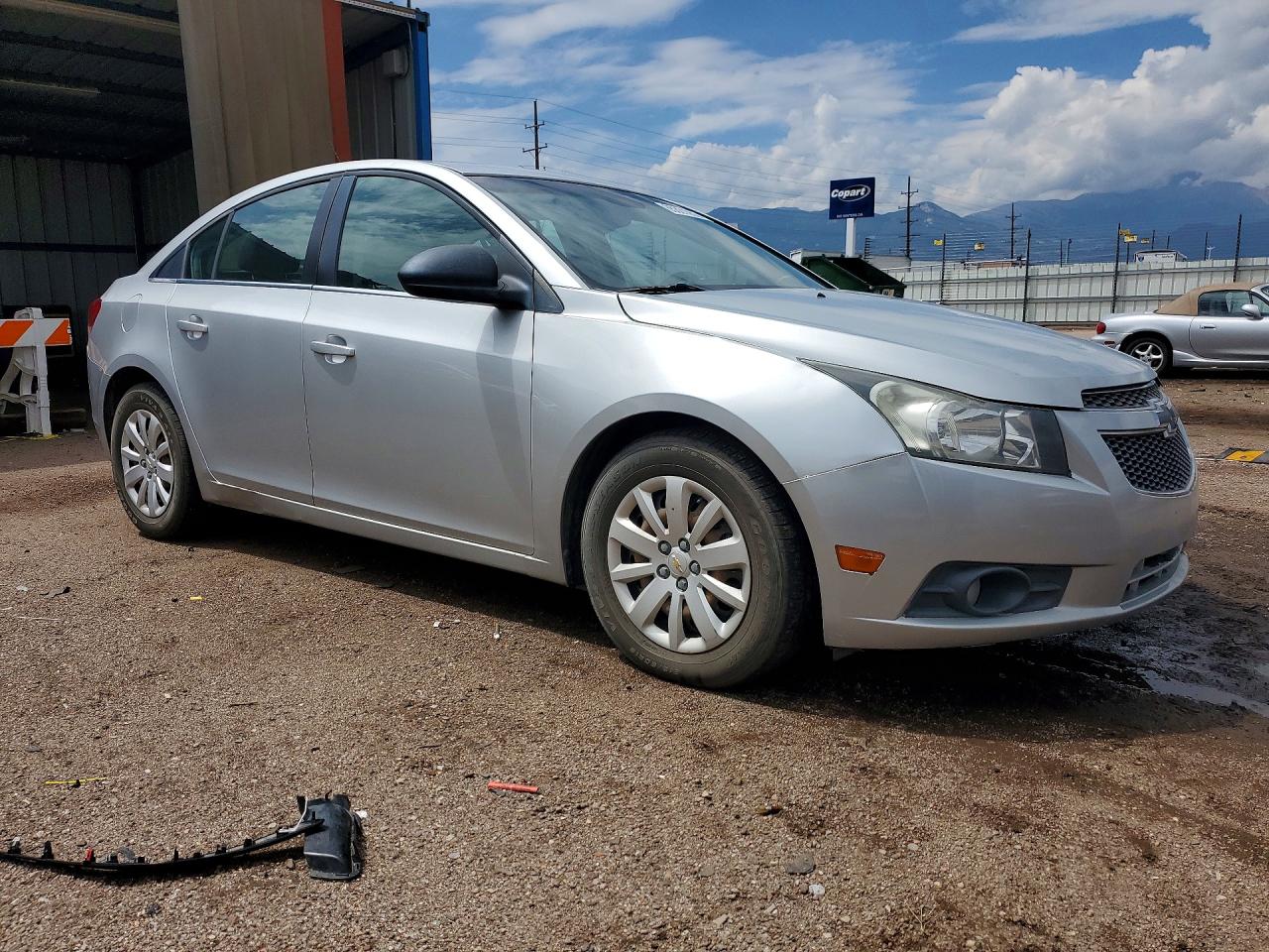 2011 Chevrolet Cruze Ls Silver vin: 1G1PC5SH1B7156217