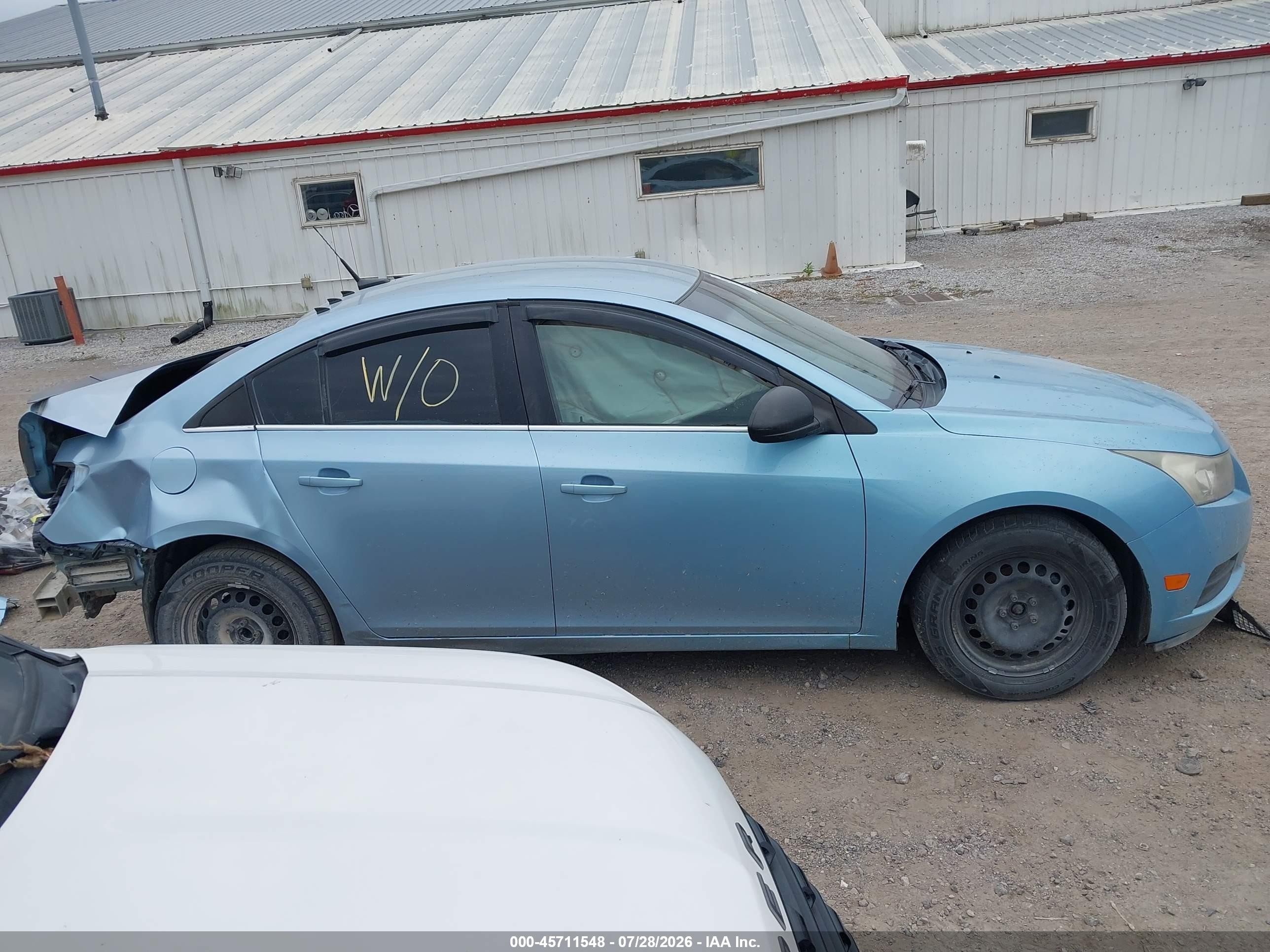 2011 Chevrolet Cruze Ls Blue vin: 1G1PC5SH1B7159070