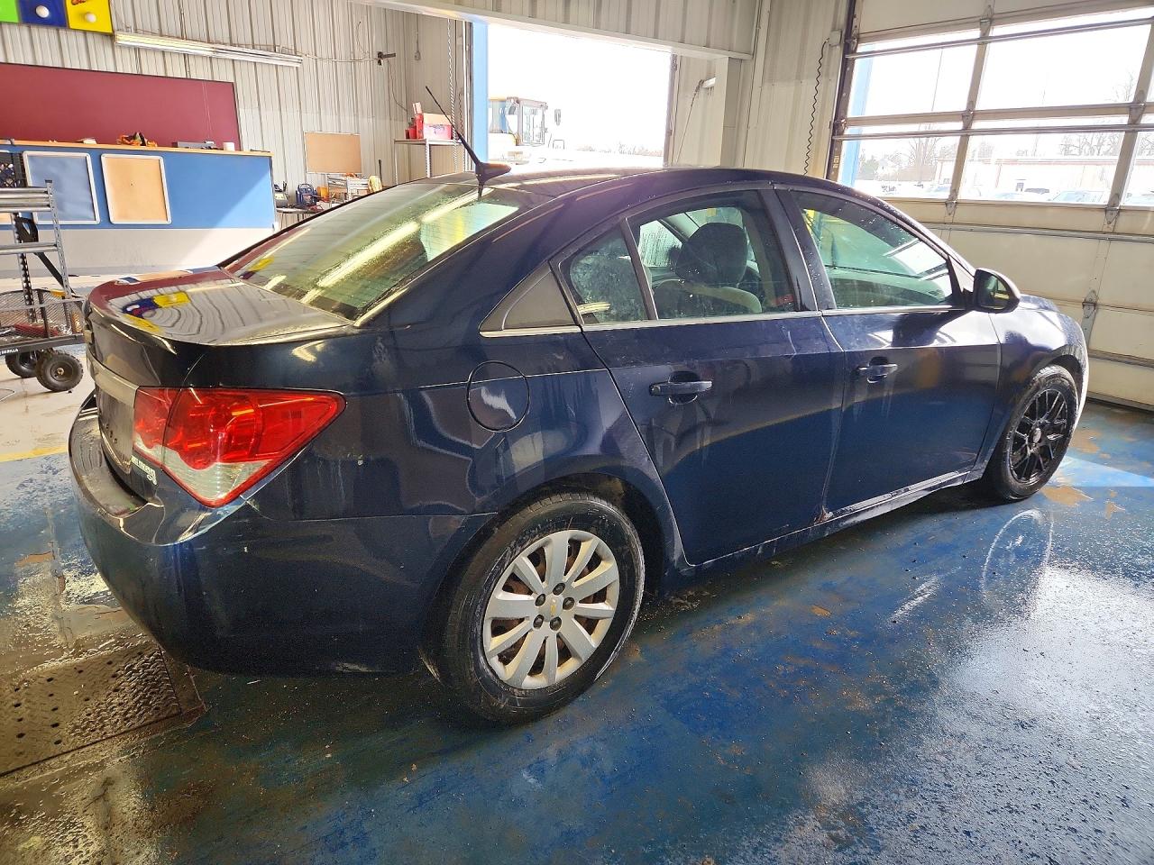2011 Chevrolet Cruze Ls Blue vin: 1G1PC5SH1B7221003