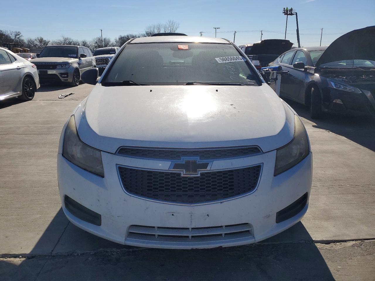 2012 Chevrolet Cruze Ls White vin: 1G1PC5SH1C7196475