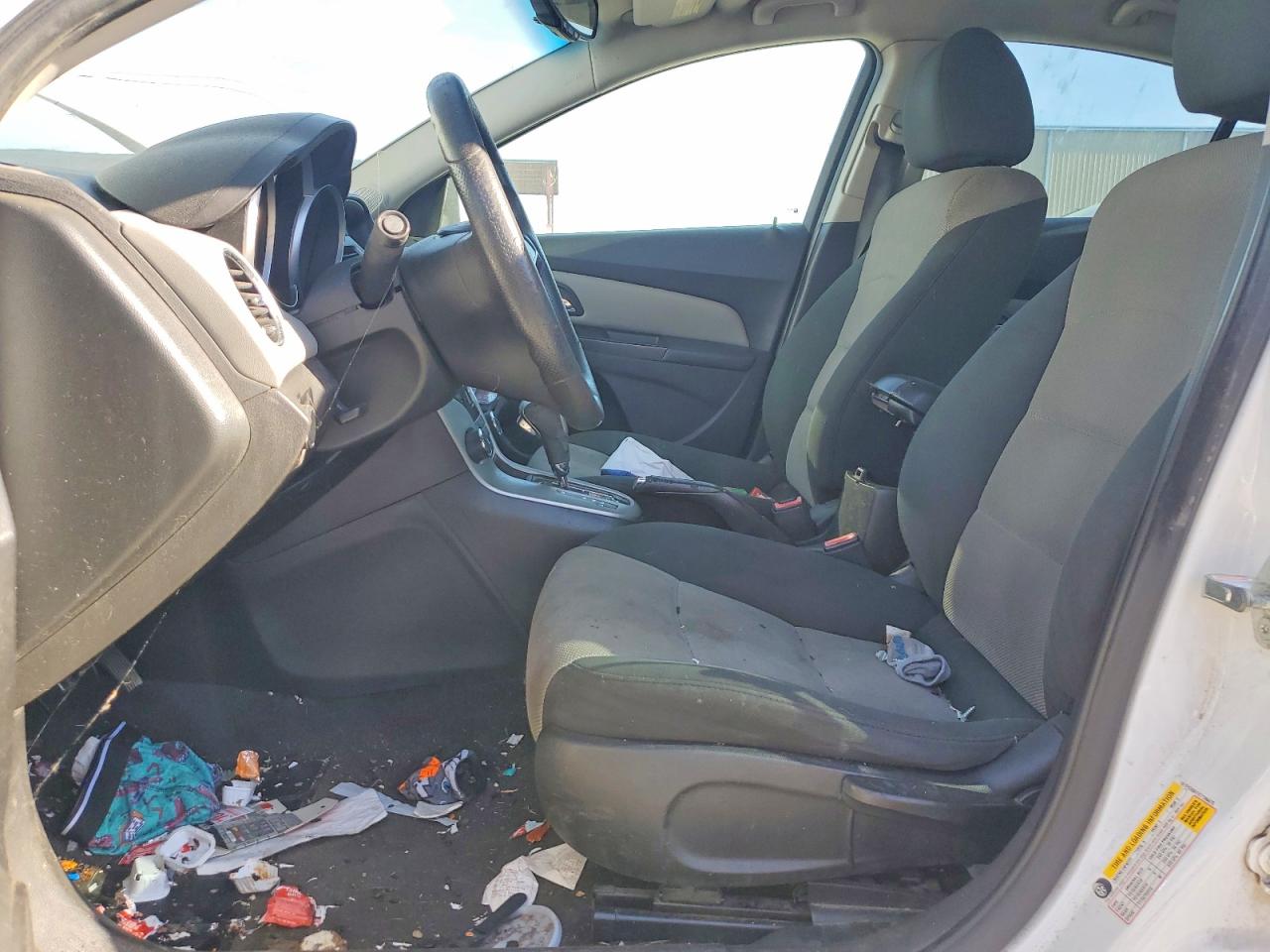 2012 Chevrolet Cruze Ls White vin: 1G1PC5SH1C7196475