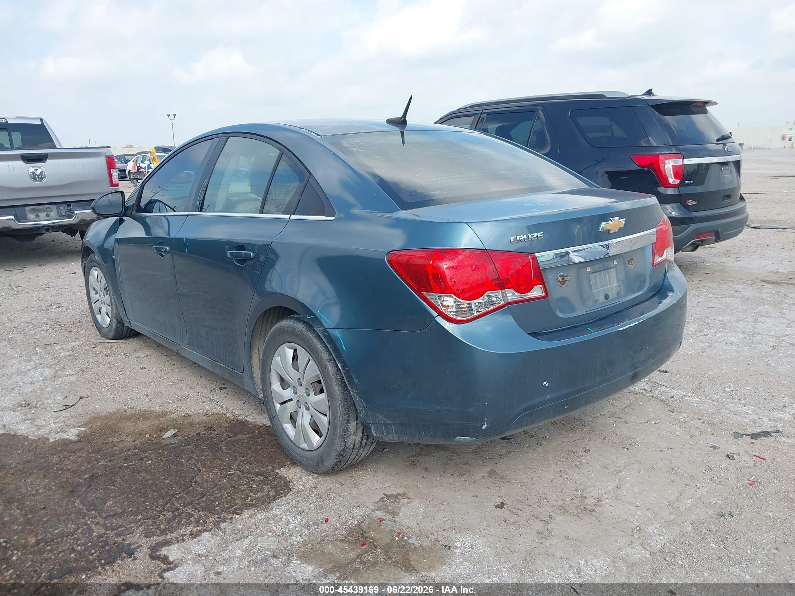 2012 Chevrolet Cruze Ls Blue vin: 1G1PC5SH1C7243603