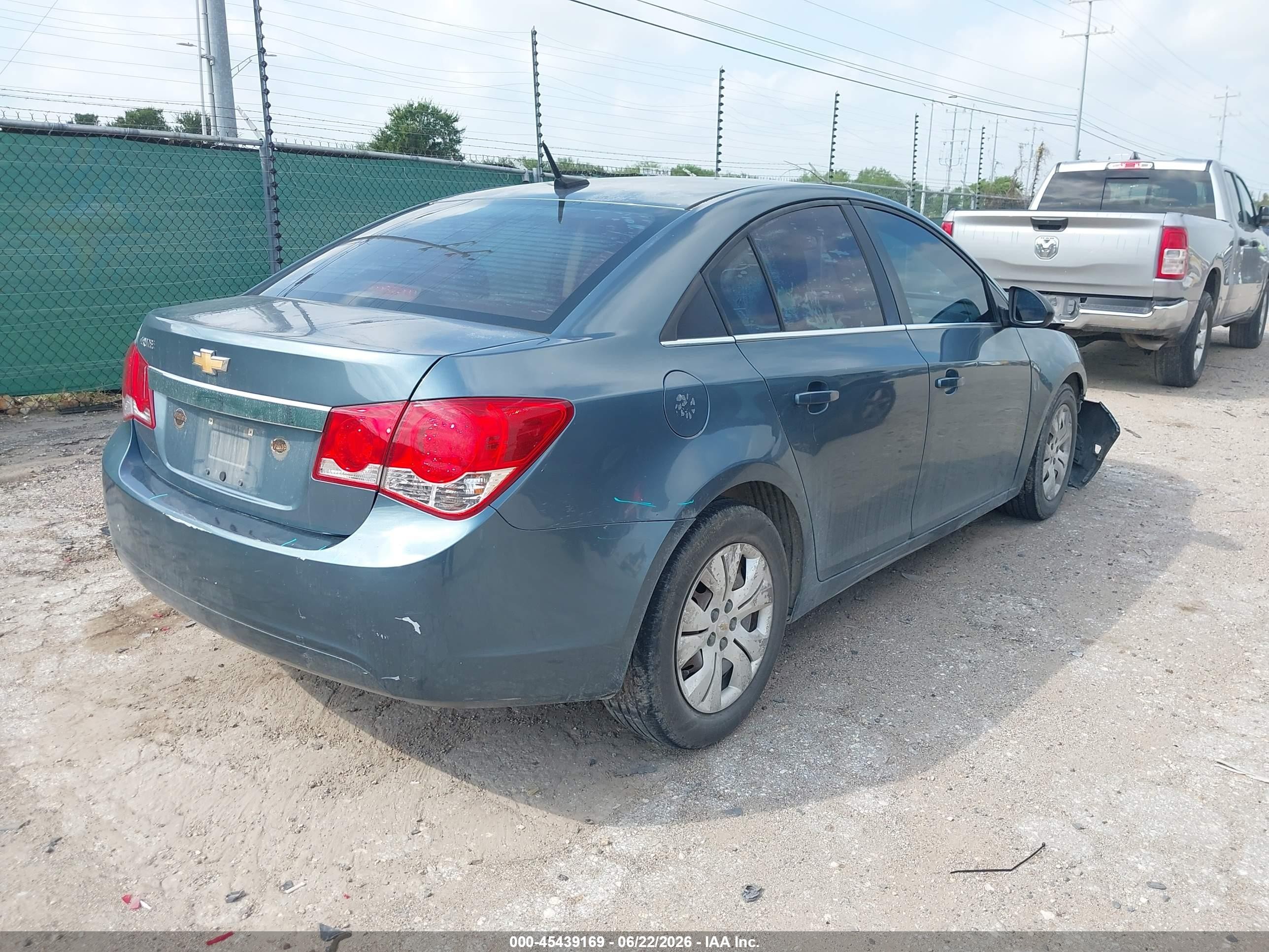 2012 Chevrolet Cruze Ls Blue vin: 1G1PC5SH1C7243603
