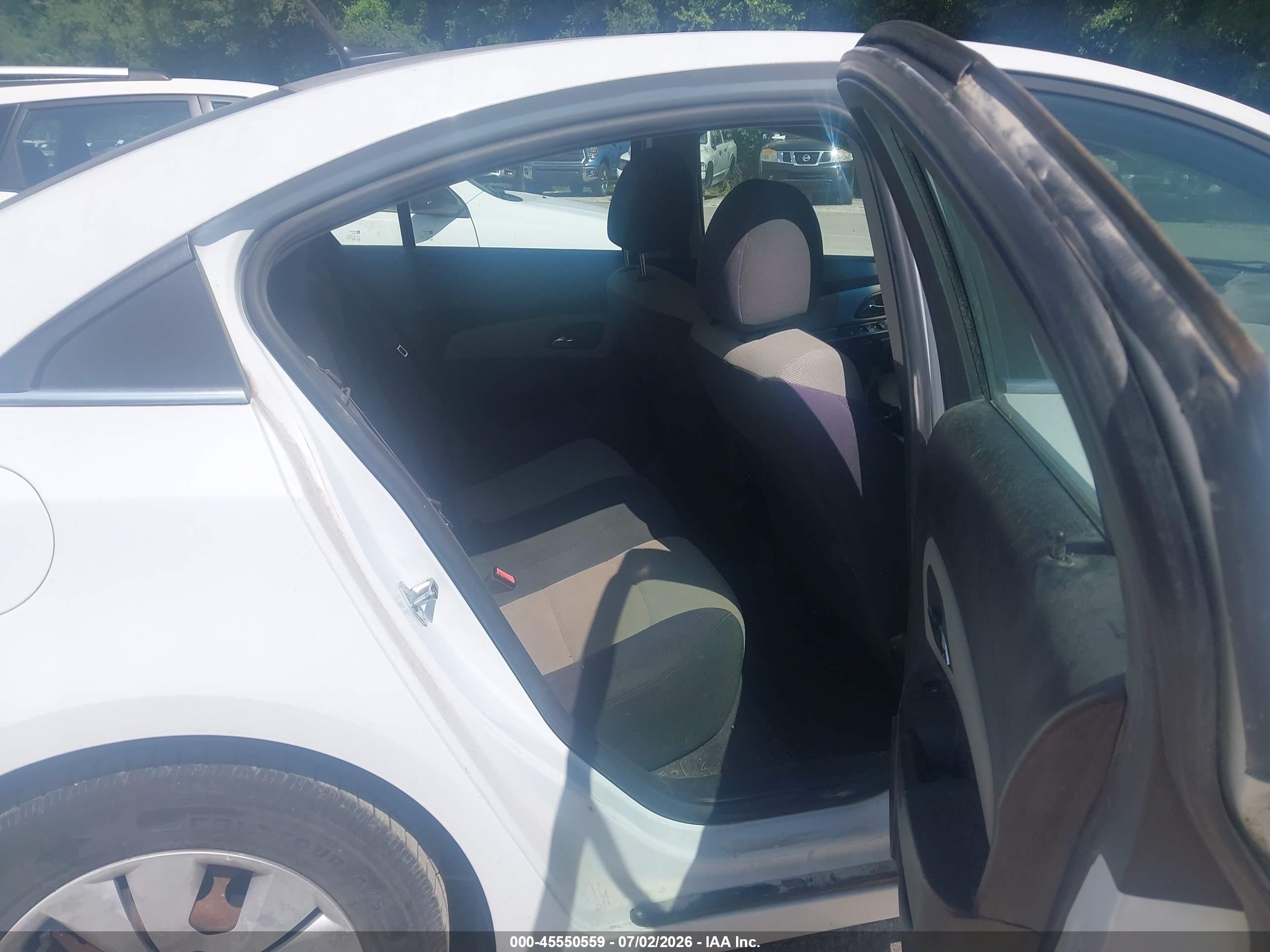 2012 Chevrolet Cruze Ls Белый vin: 1G1PC5SH1C7252544