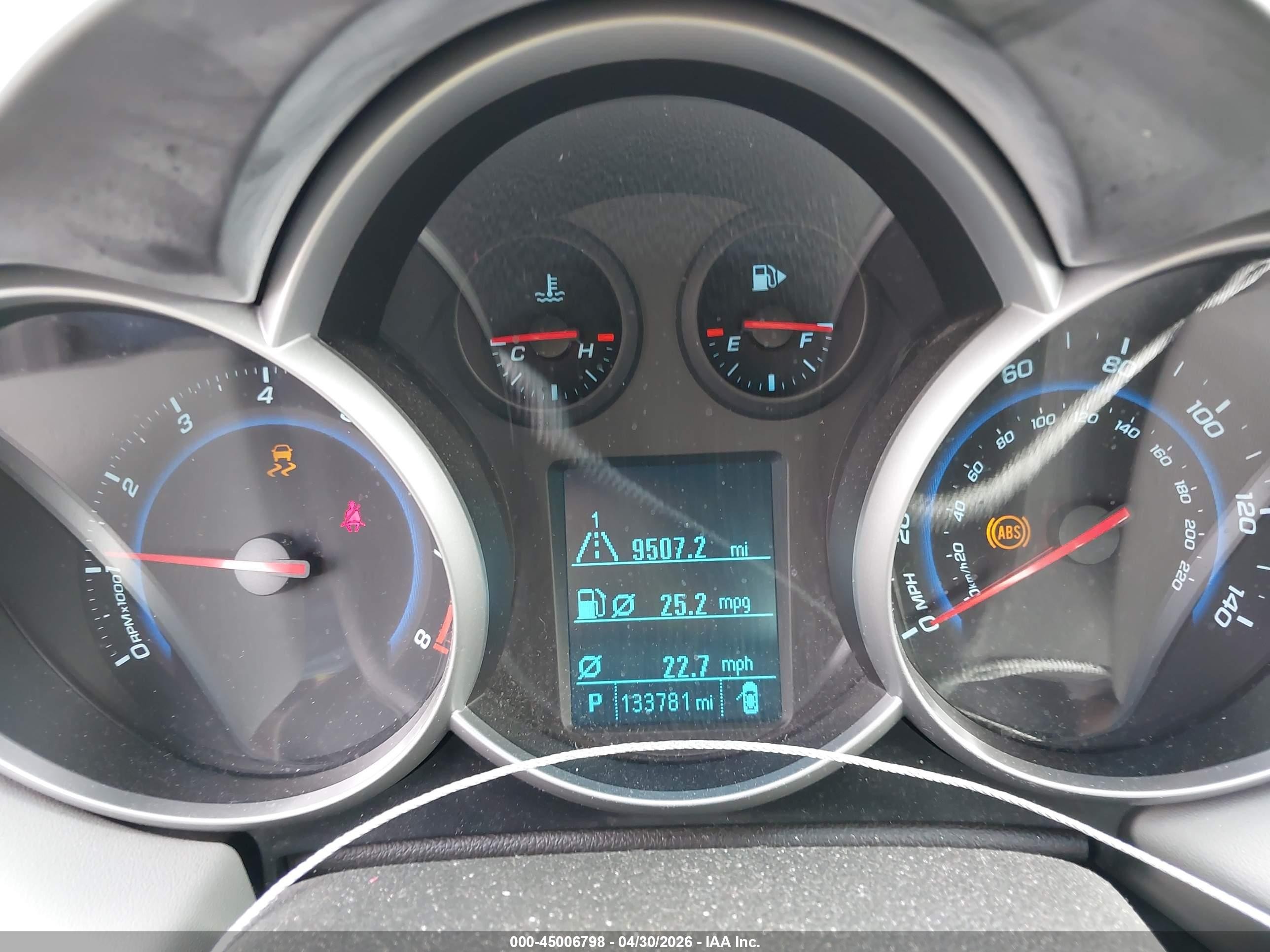 2012 Chevrolet Cruze Ls White vin: 1G1PC5SH1C7277072