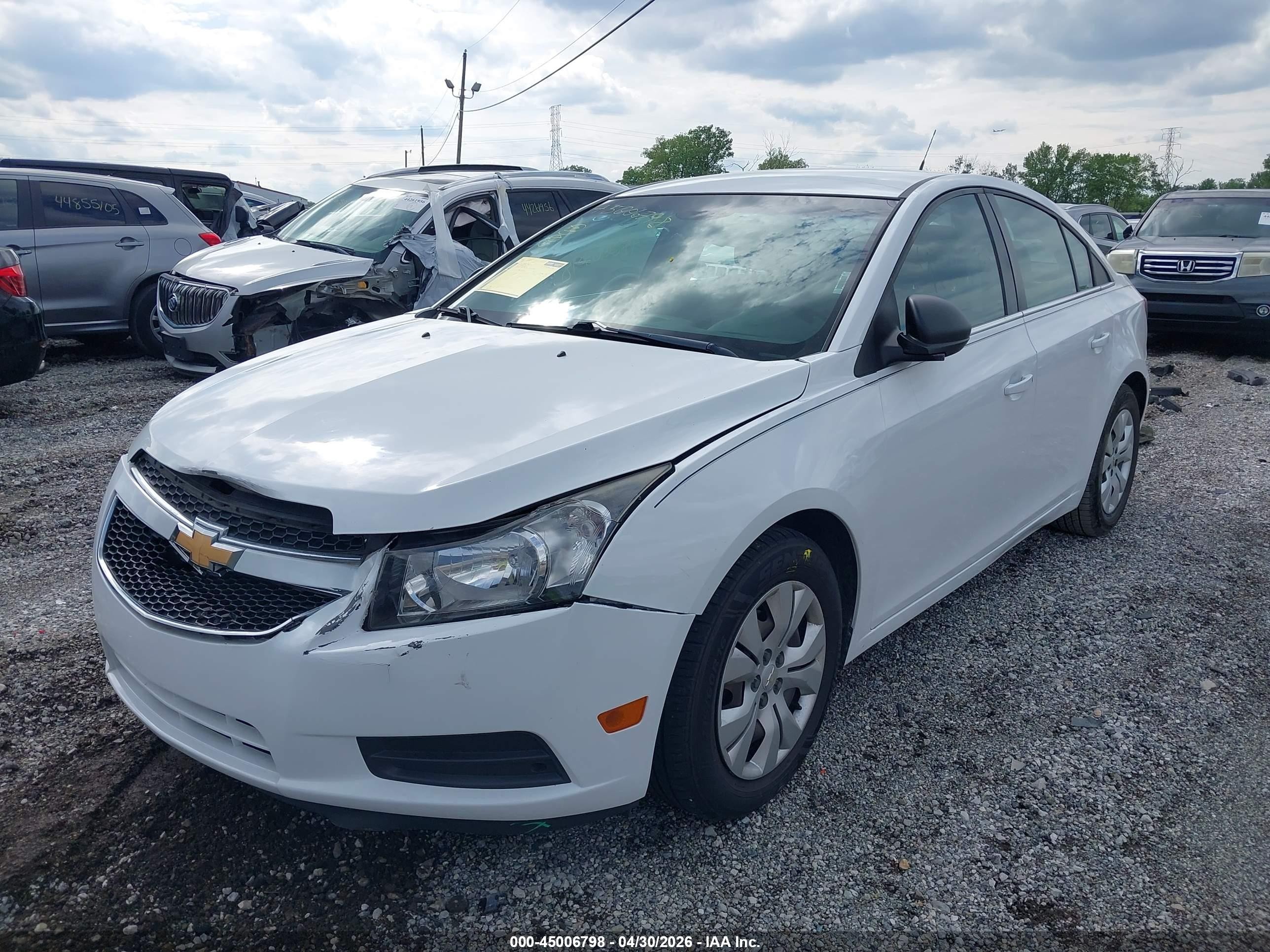 2012 Chevrolet Cruze Ls White vin: 1G1PC5SH1C7277072