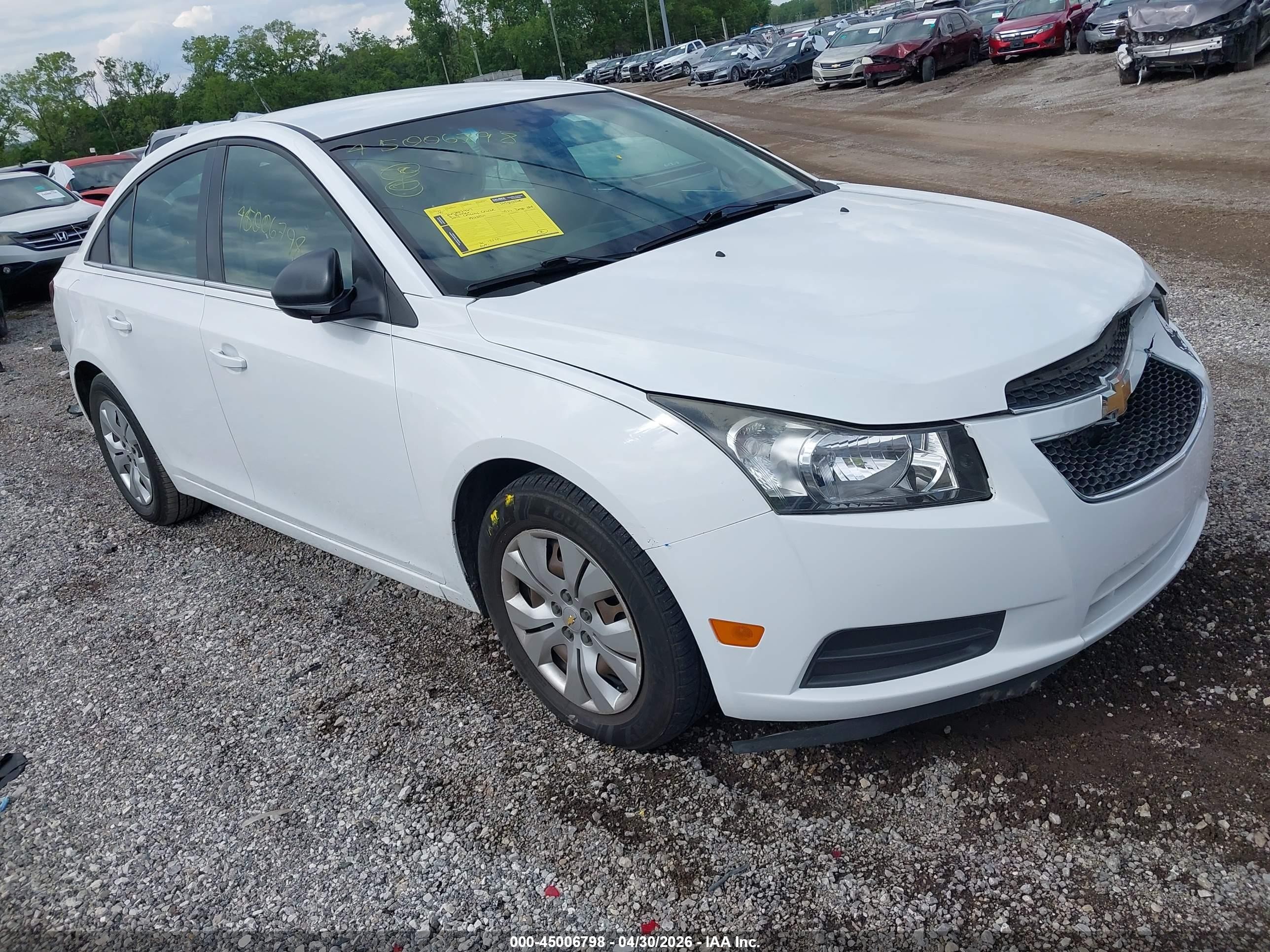 2012 Chevrolet Cruze Ls White vin: 1G1PC5SH1C7277072