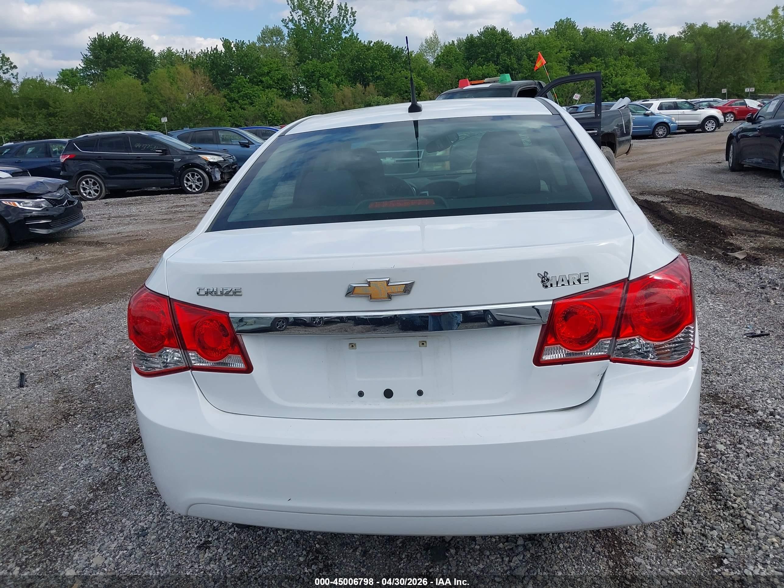 2012 Chevrolet Cruze Ls White vin: 1G1PC5SH1C7277072