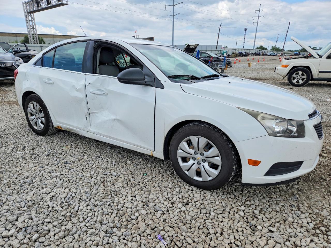 2012 Chevrolet Cruze Ls White vin: 1G1PC5SH1C7372327