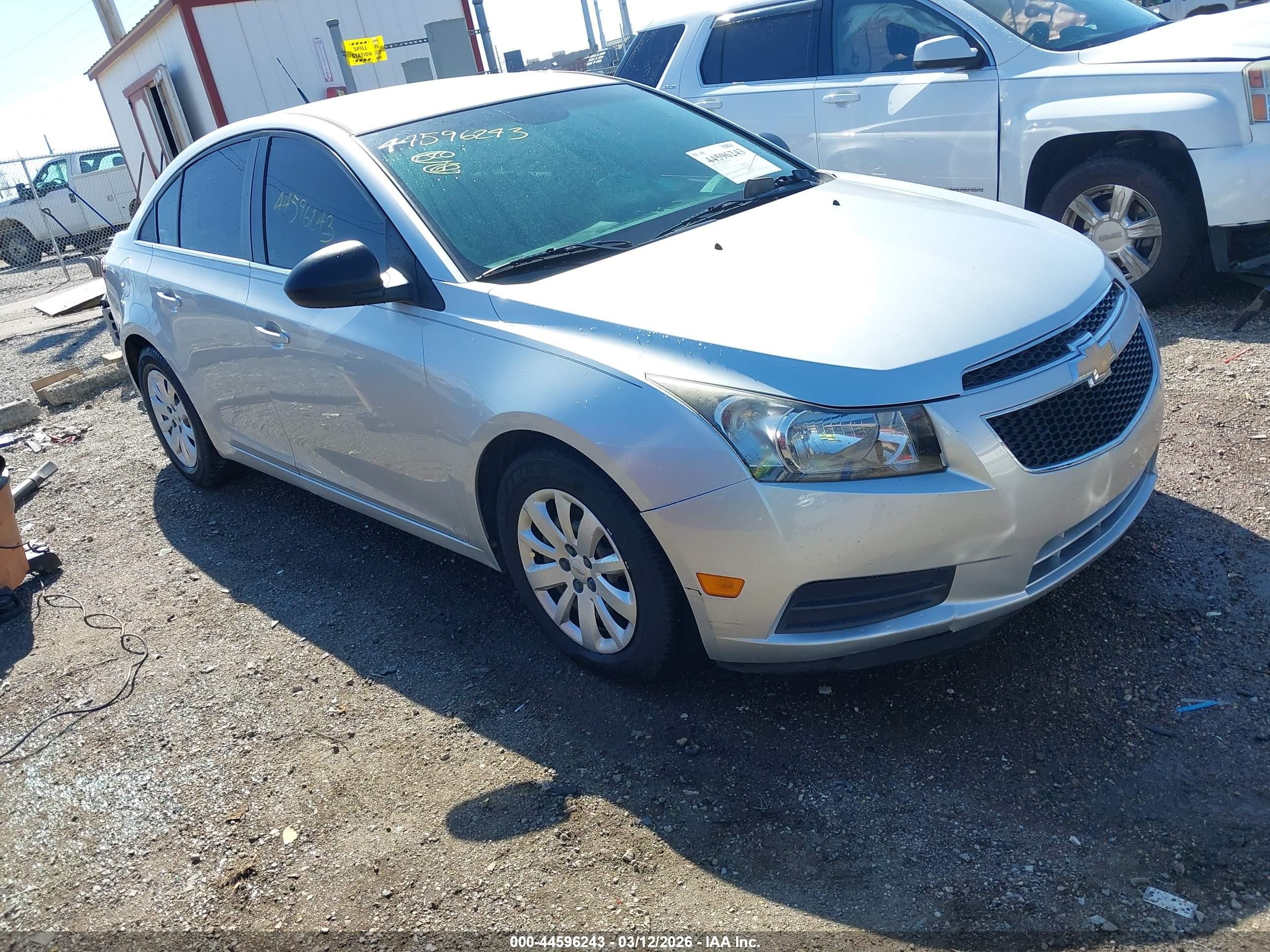 2011 Chevrolet Cruze Ls Silver vin: 1G1PC5SH2B7116731