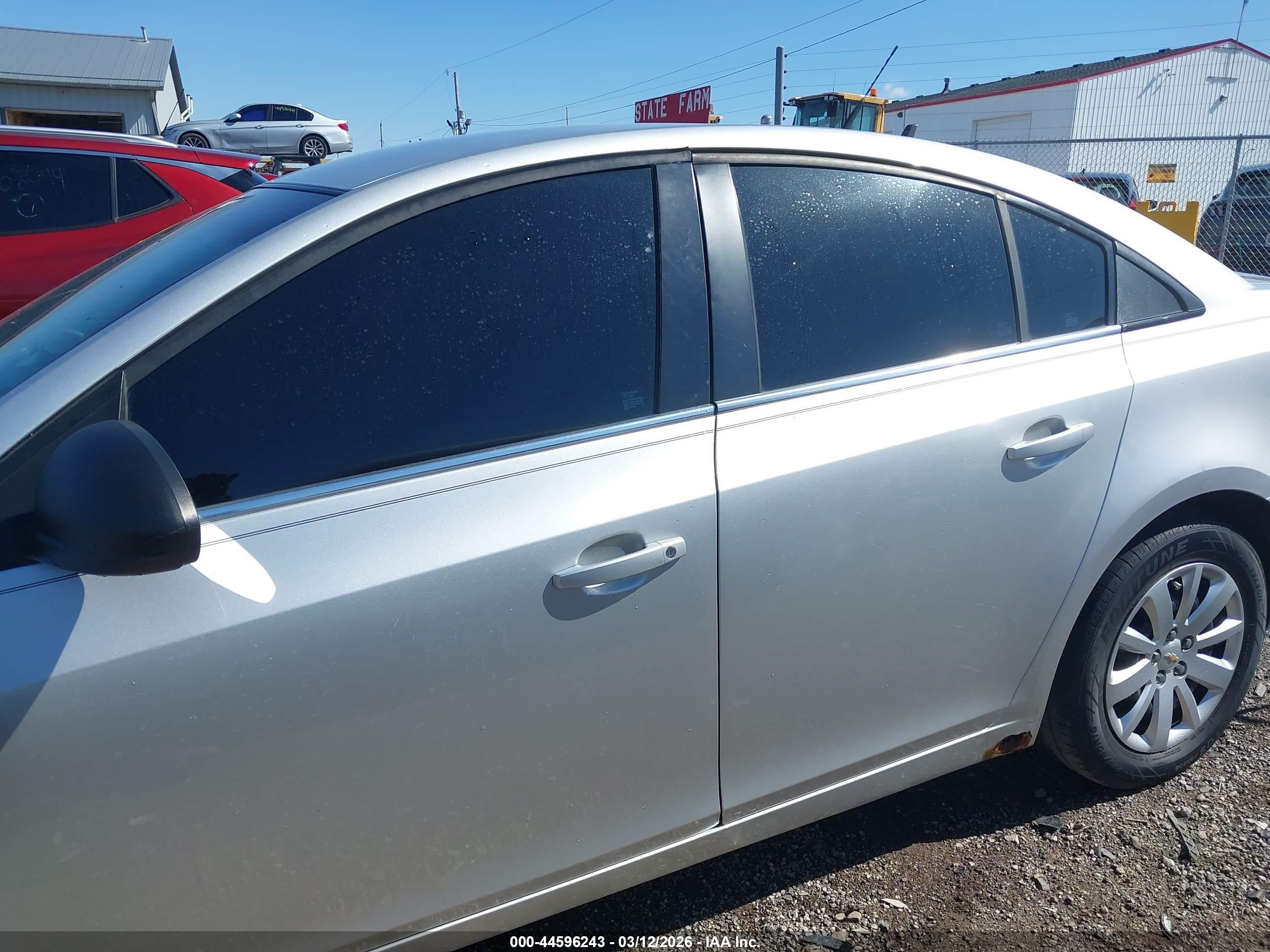 2011 Chevrolet Cruze Ls Silver vin: 1G1PC5SH2B7116731