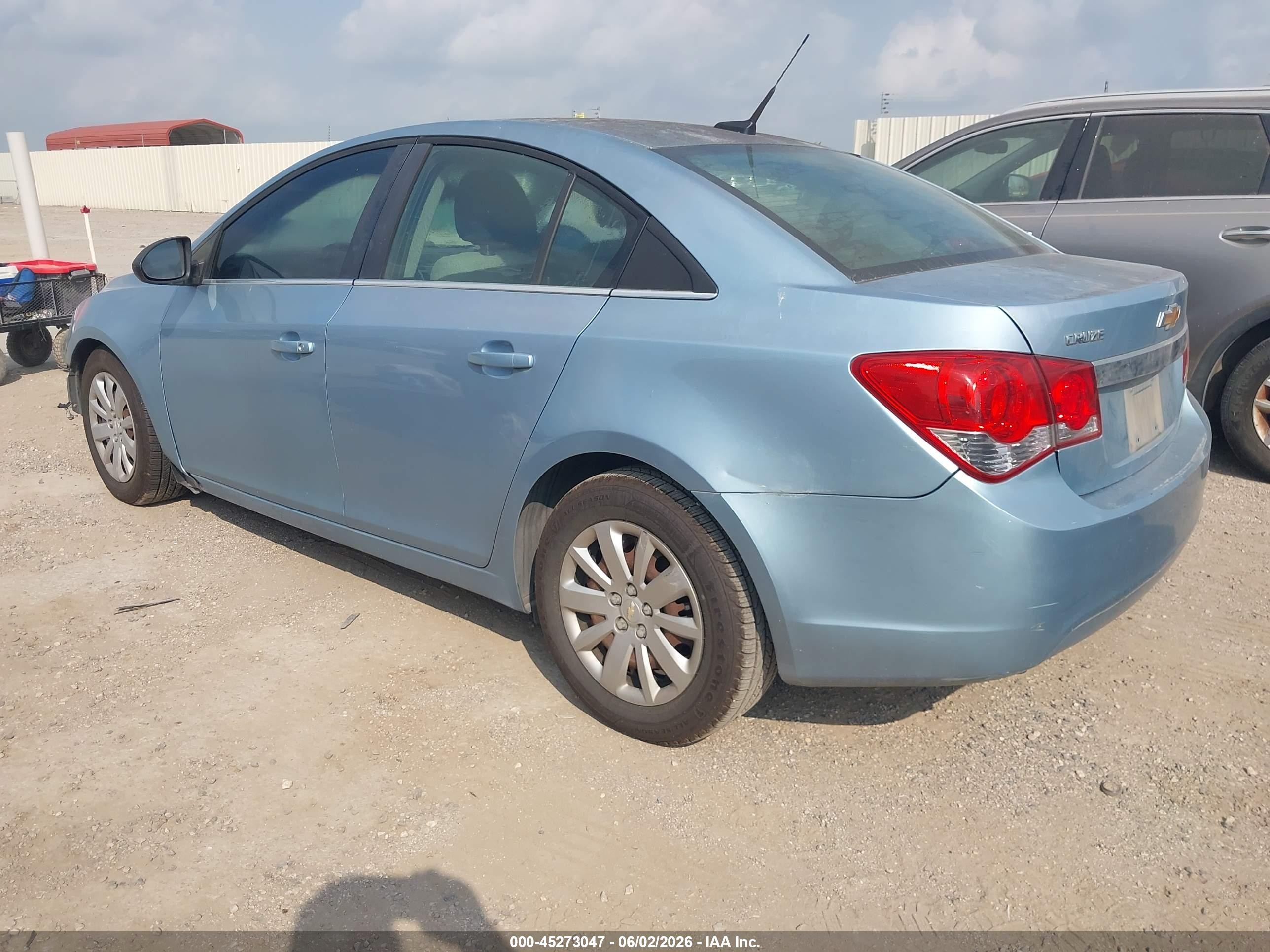 2011 Chevrolet Cruze Ls Blue vin: 1G1PC5SH2B7187962