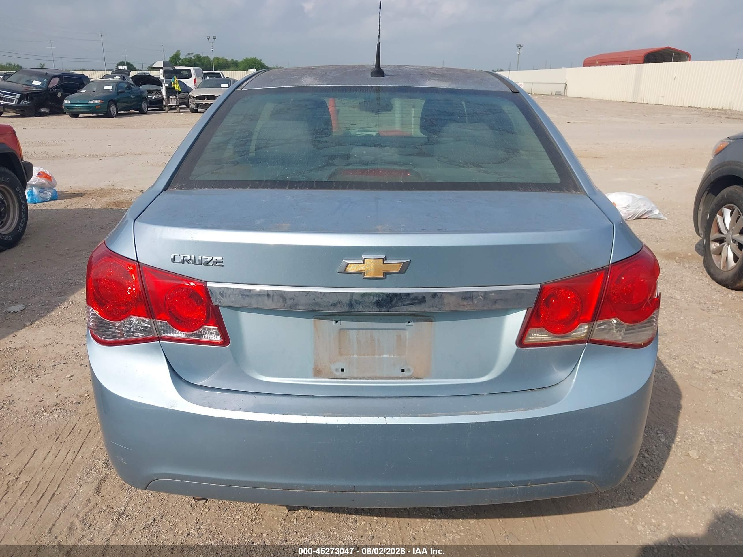 2011 Chevrolet Cruze Ls Blue vin: 1G1PC5SH2B7187962