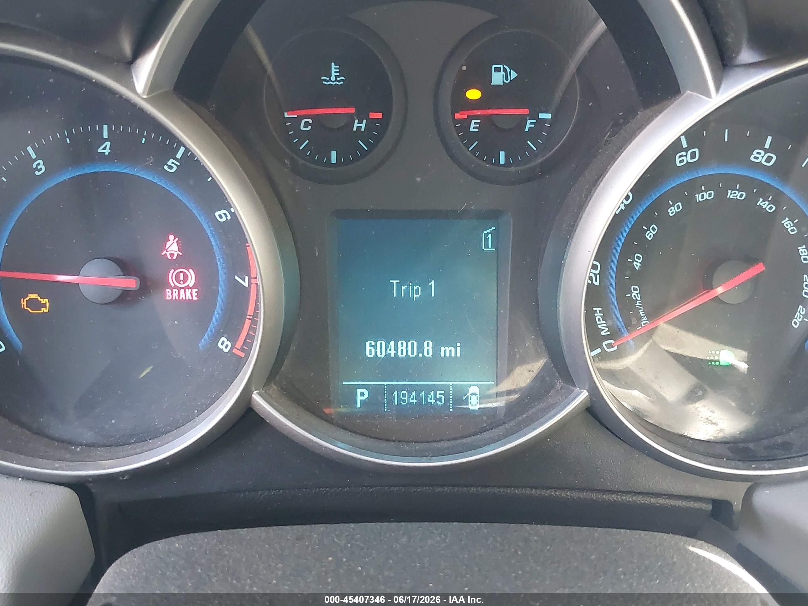 2011 Chevrolet Cruze Ls White vin: 1G1PC5SH2B7199433