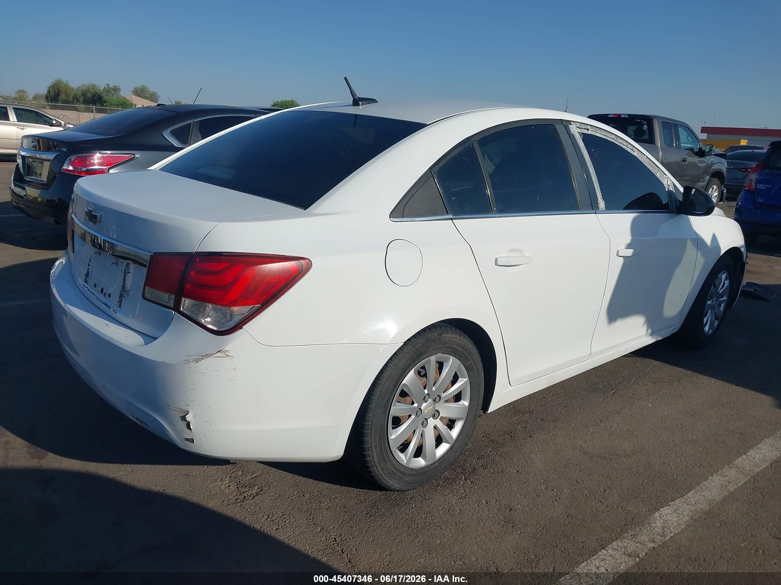 2011 Chevrolet Cruze Ls White vin: 1G1PC5SH2B7199433