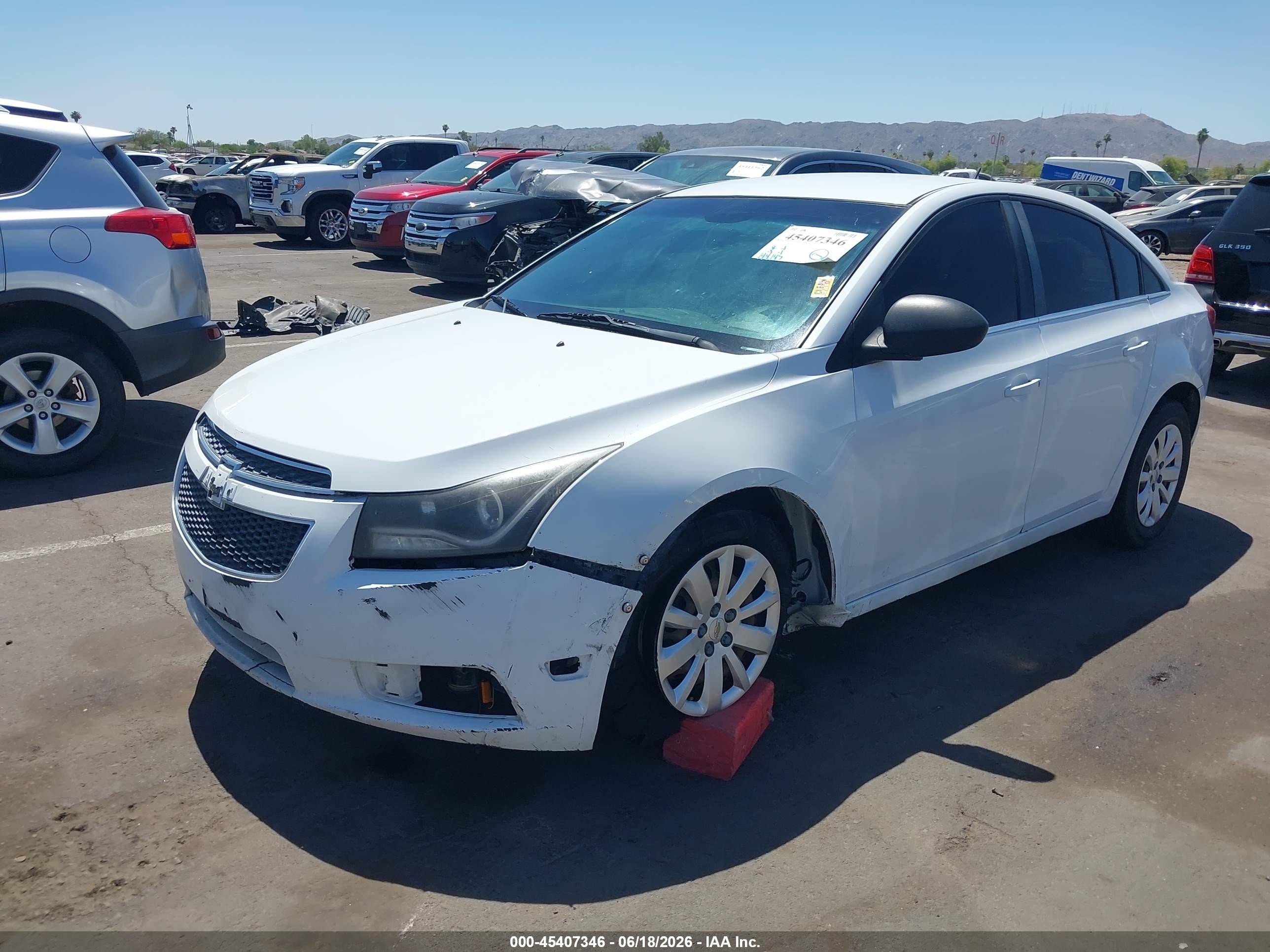 2011 Chevrolet Cruze Ls White vin: 1G1PC5SH2B7199433