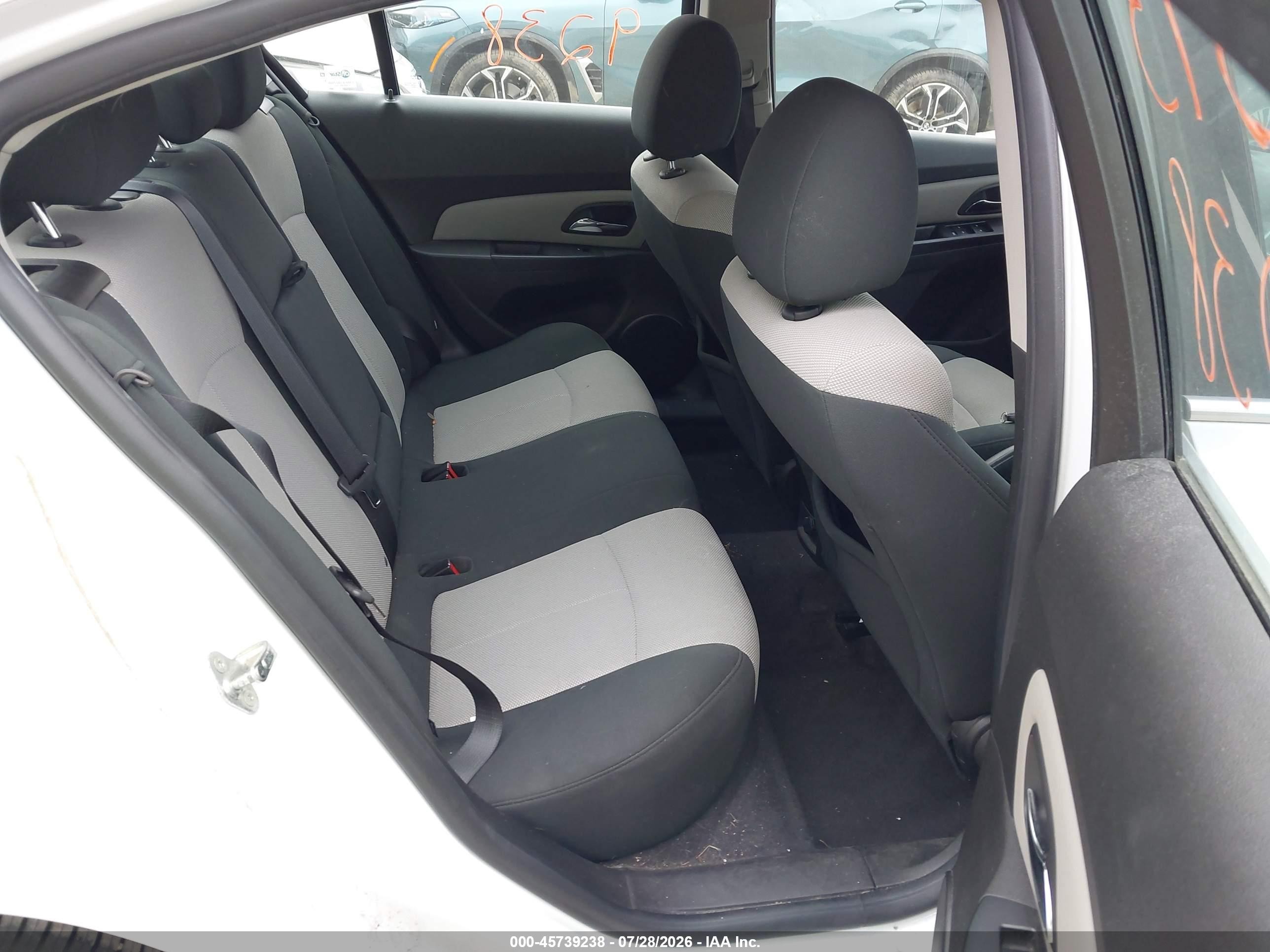 2011 Chevrolet Cruze Ls White vin: 1G1PC5SH2B7287544