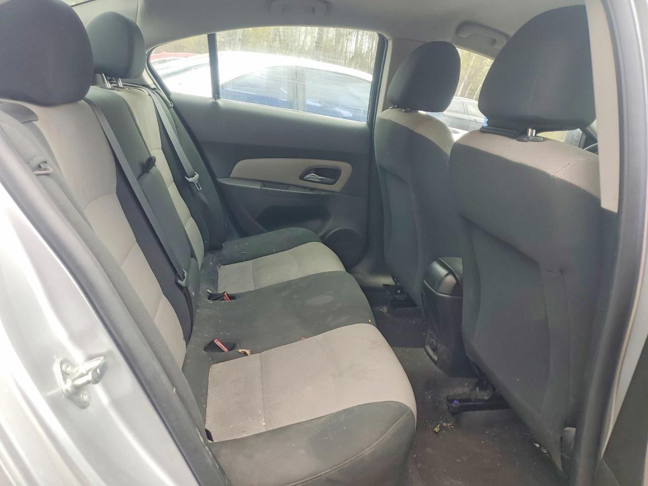 2012 Chevrolet Cruze Ls Silver vin: 1G1PC5SH2C7141677