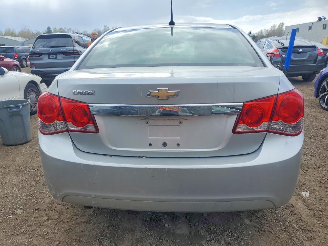 2012 Chevrolet Cruze Ls Silver vin: 1G1PC5SH2C7141677