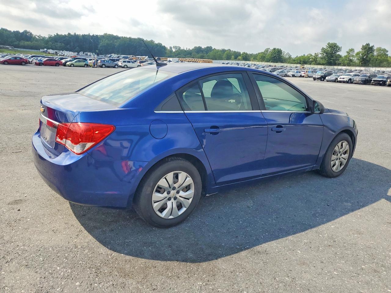 2012 Chevrolet Cruze Ls Blue vin: 1G1PC5SH2C7226650
