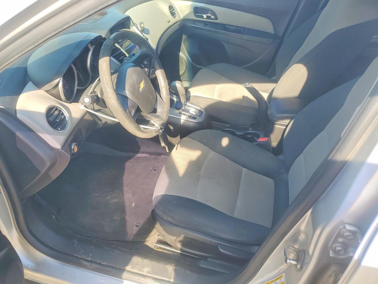 2012 Chevrolet Cruze Ls Silver vin: 1G1PC5SH2C7229712