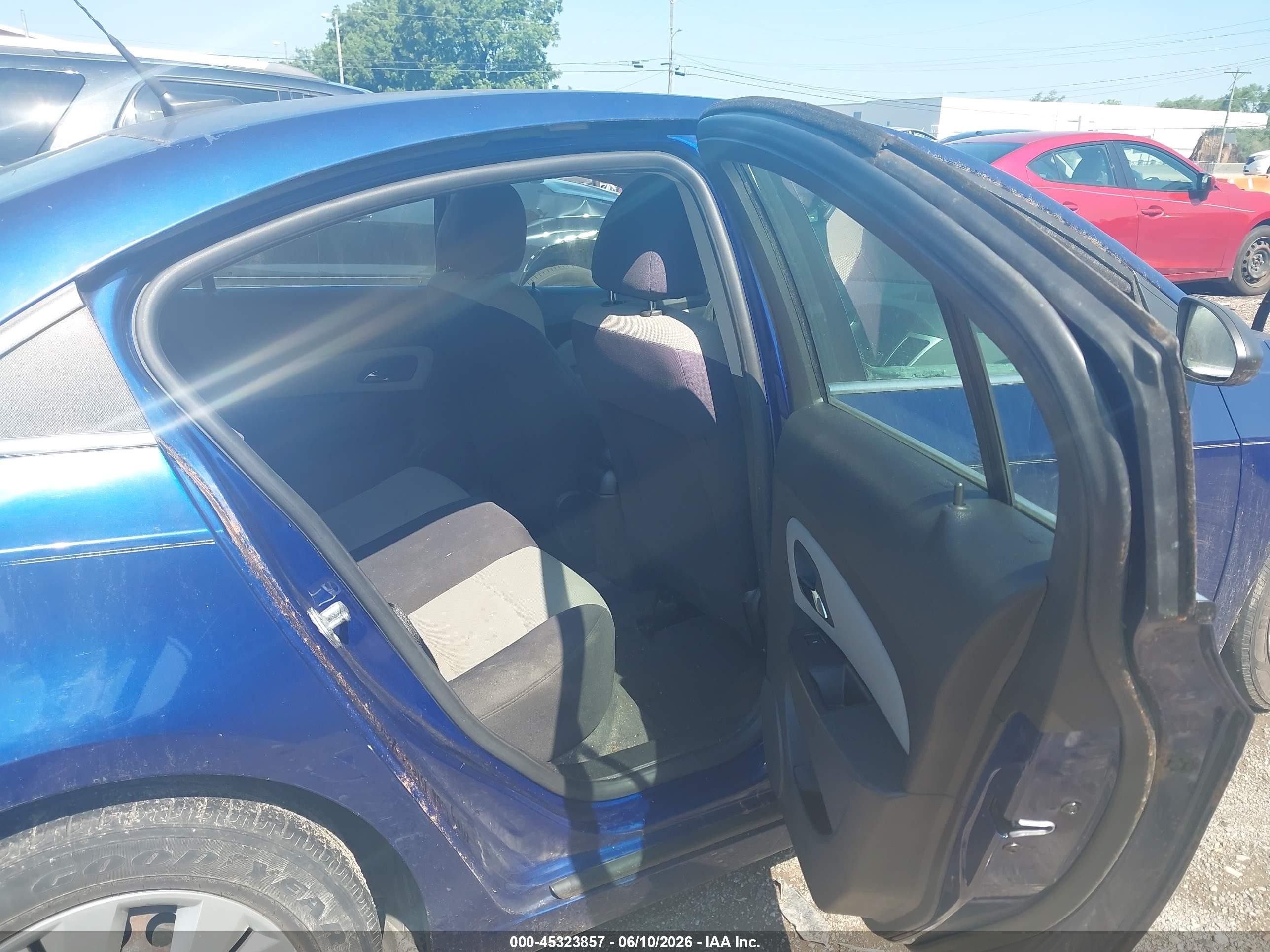 2012 Chevrolet Cruze Ls Синий vin: 1G1PC5SH2C7310483