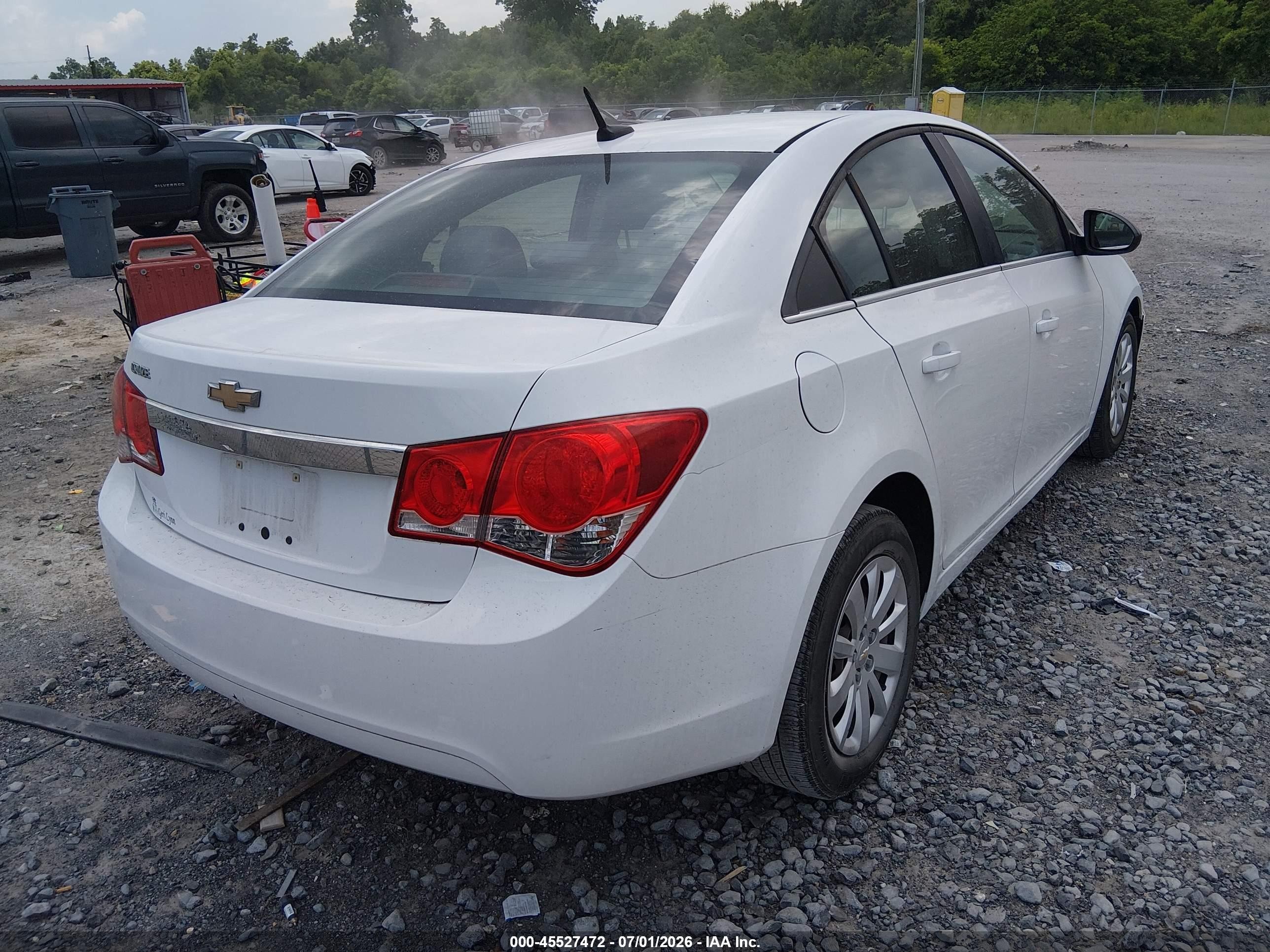 2011 Chevrolet Cruze Ls White vin: 1G1PC5SH3B7184374