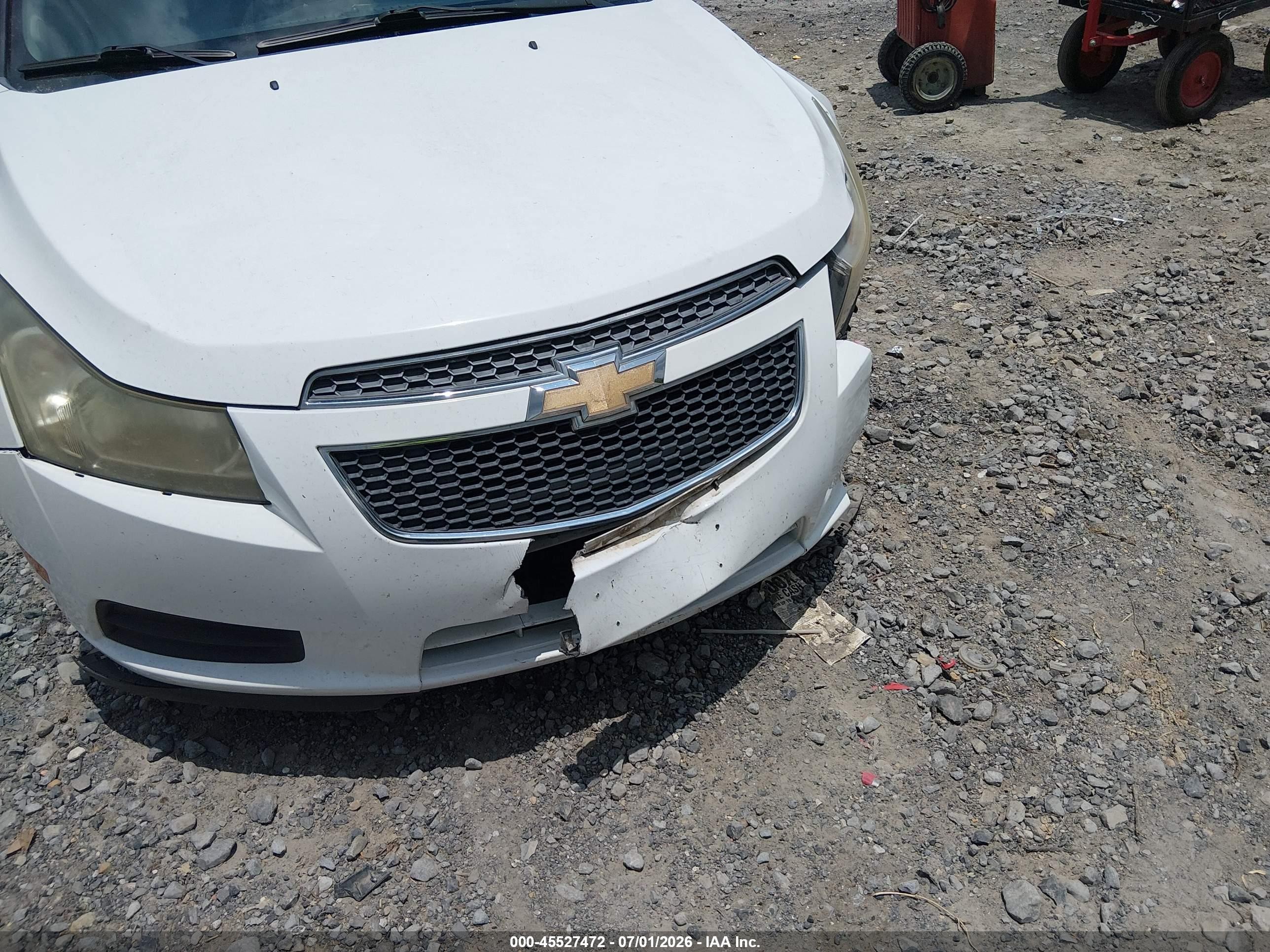 2011 Chevrolet Cruze Ls White vin: 1G1PC5SH3B7184374