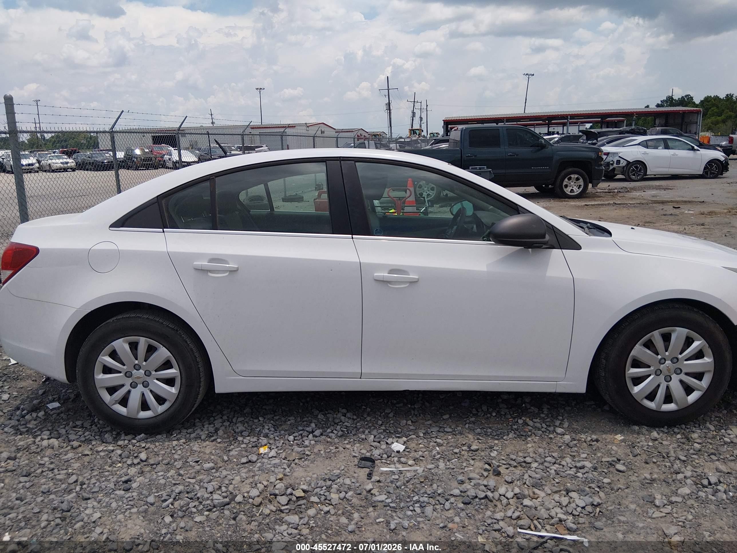 2011 Chevrolet Cruze Ls White vin: 1G1PC5SH3B7184374