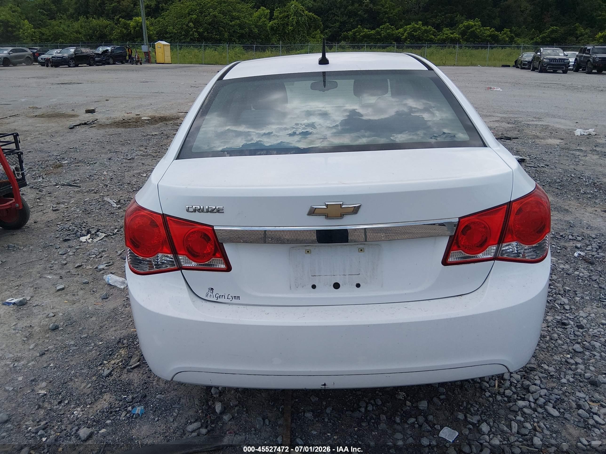 2011 Chevrolet Cruze Ls White vin: 1G1PC5SH3B7184374