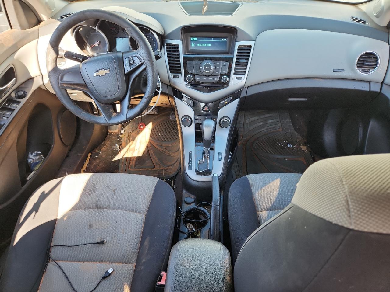 2012 Chevrolet Cruze Ls White vin: 1G1PC5SH3C7261746