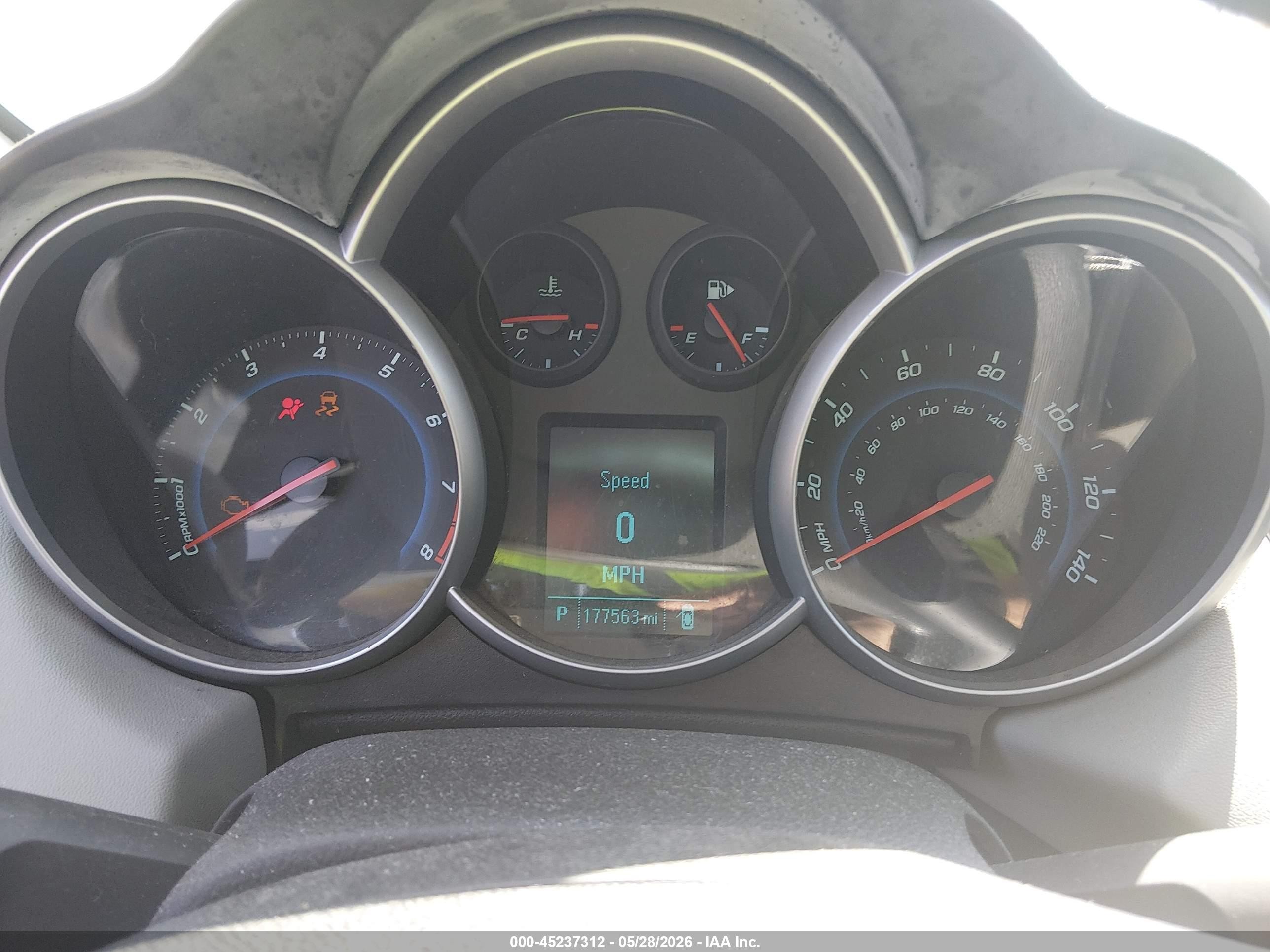 2012 Chevrolet Cruze Ls White vin: 1G1PC5SH3C7310332