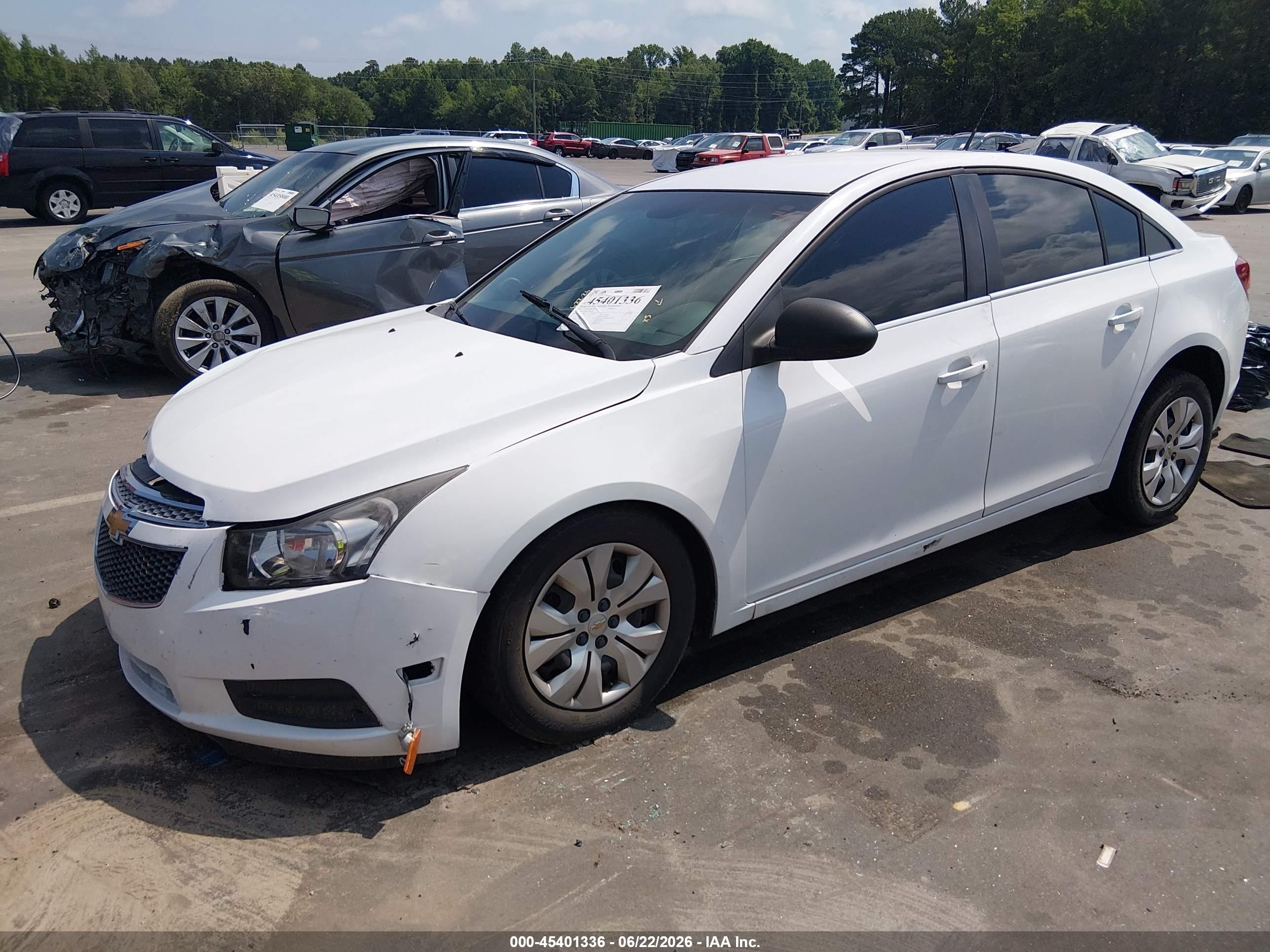 2012 Chevrolet Cruze Ls White vin: 1G1PC5SH3C7318785