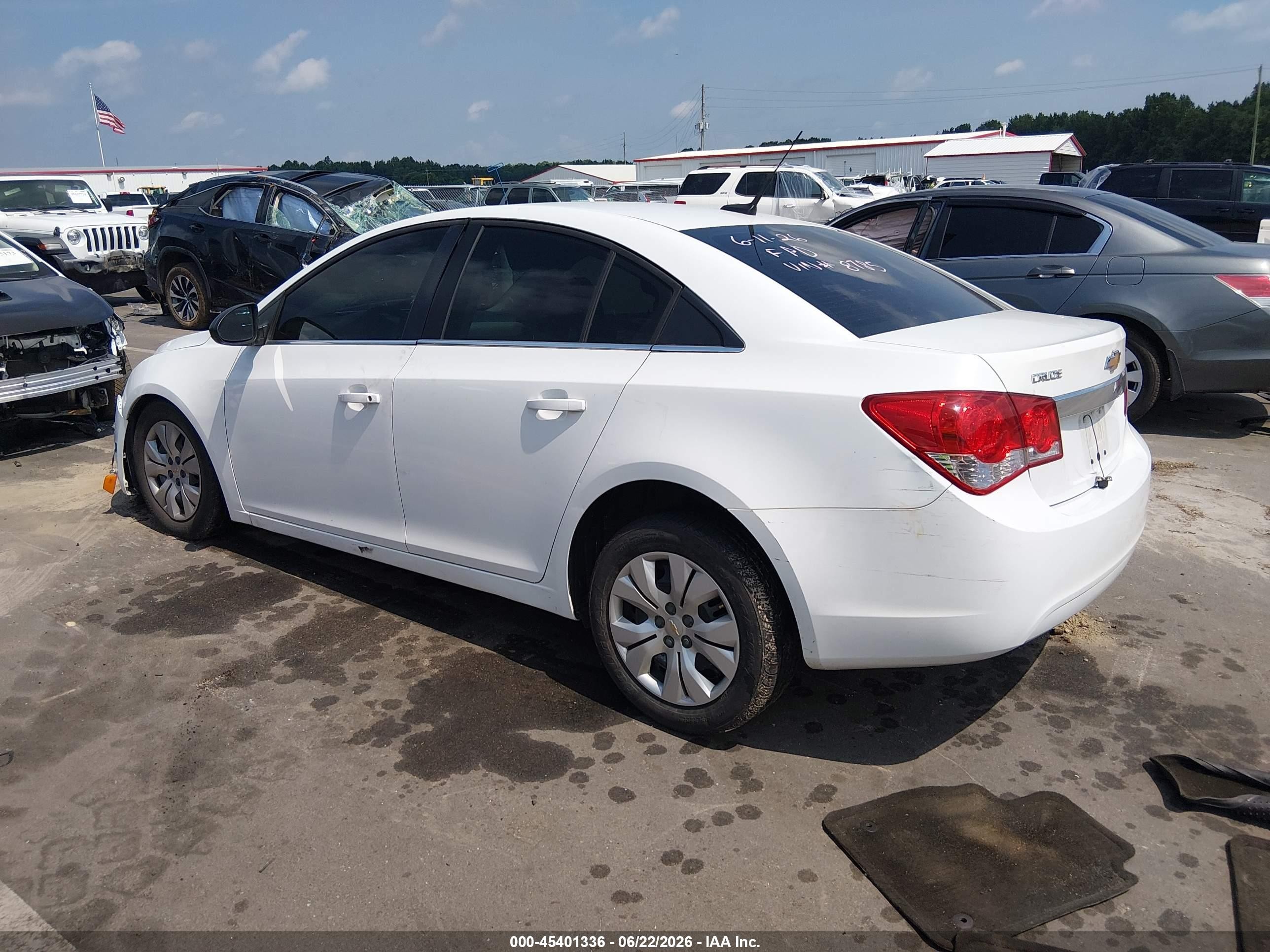 2012 Chevrolet Cruze Ls White vin: 1G1PC5SH3C7318785