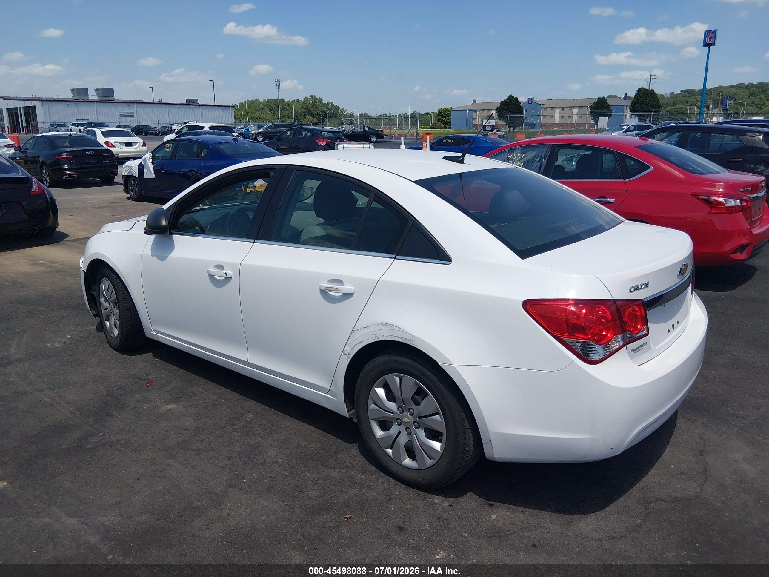 2012 Chevrolet Cruze Ls White vin: 1G1PC5SH3C7363810