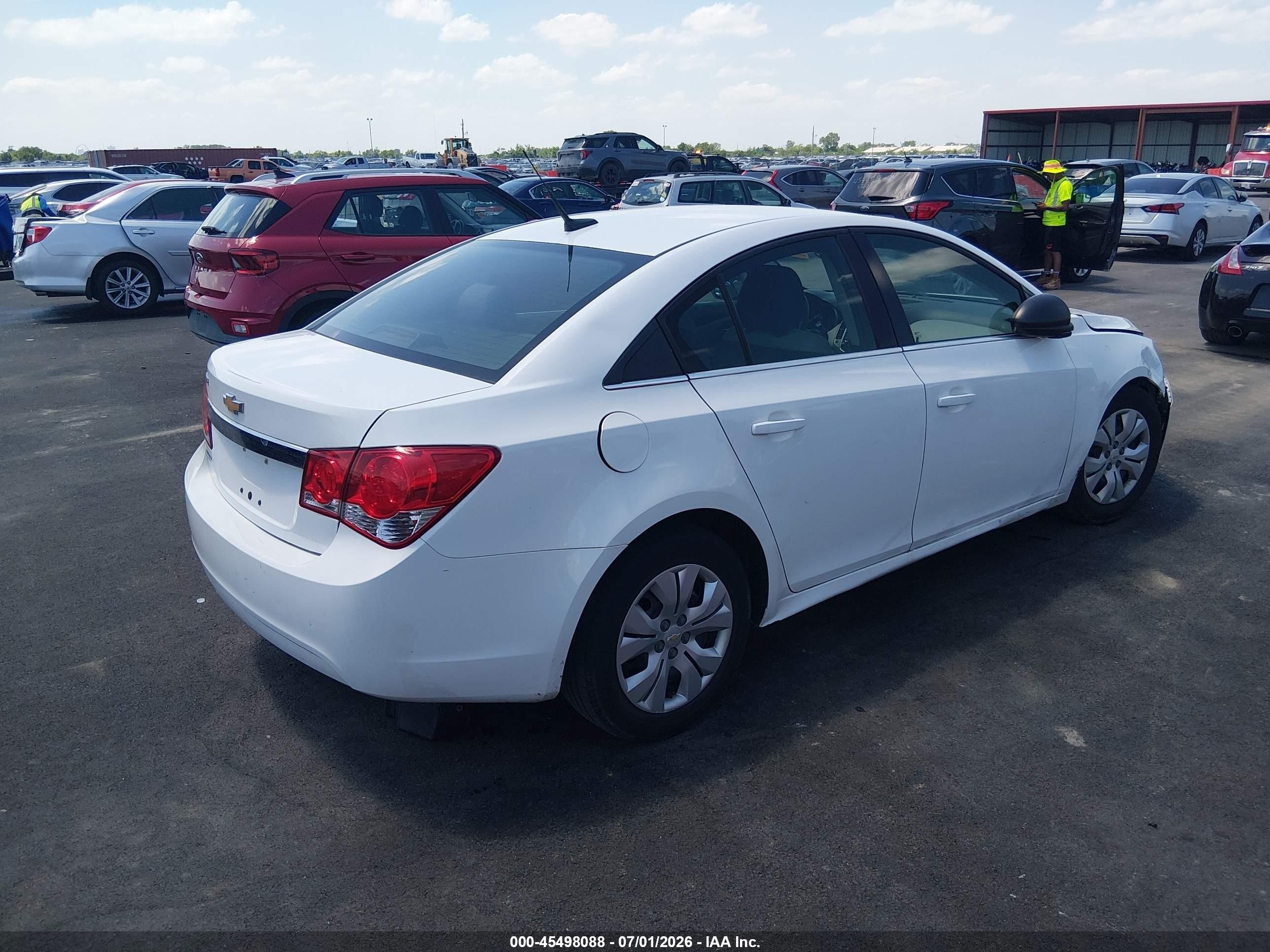 2012 Chevrolet Cruze Ls White vin: 1G1PC5SH3C7363810