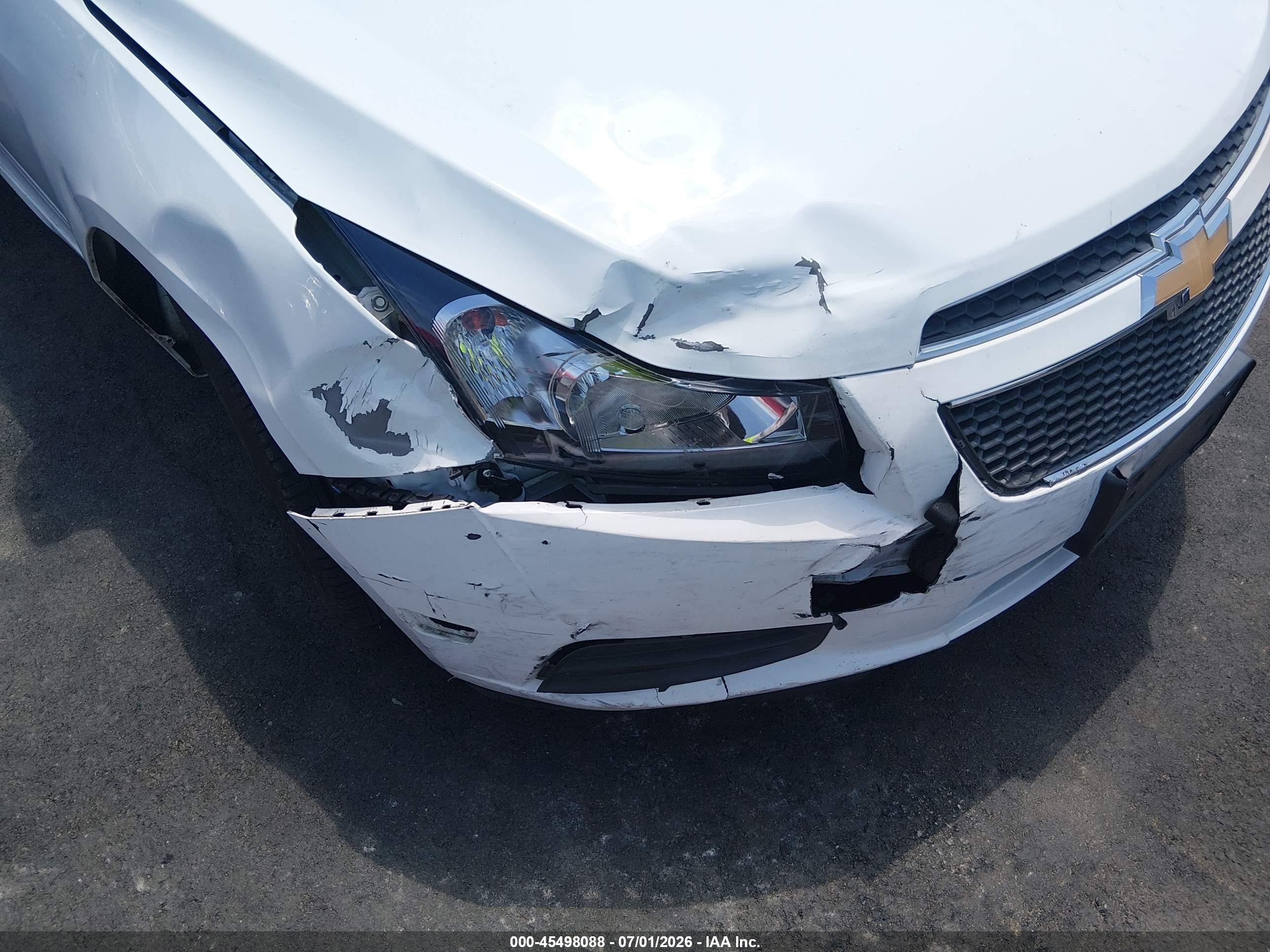2012 Chevrolet Cruze Ls White vin: 1G1PC5SH3C7363810