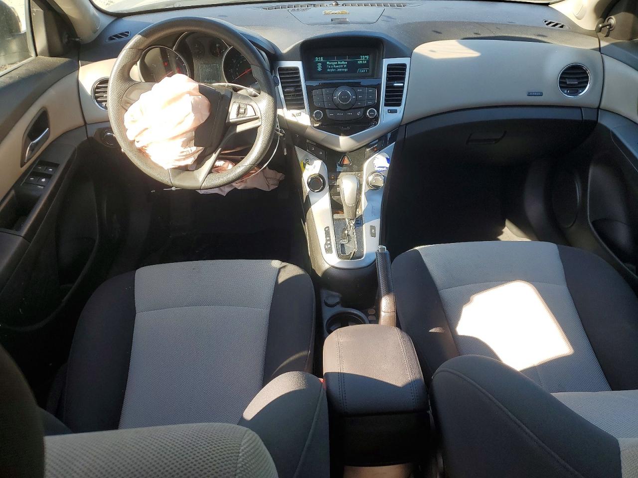 2011 Chevrolet Cruze Ls Silver vin: 1G1PC5SH4B7115550
